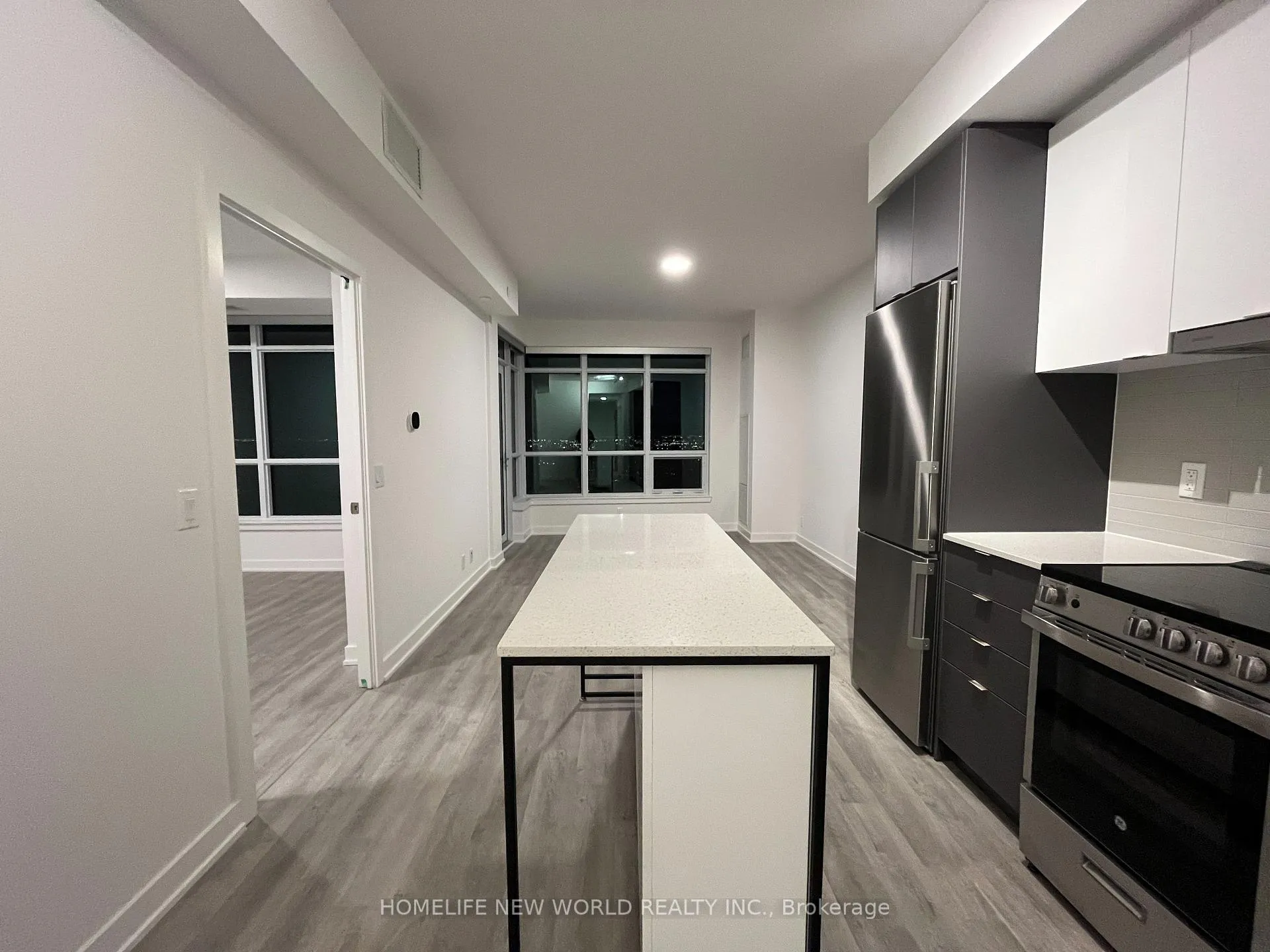 Photo 12 of Unit A-2202, 30 Upper Mall Way, Vaughan, Brownridge — HOMEH