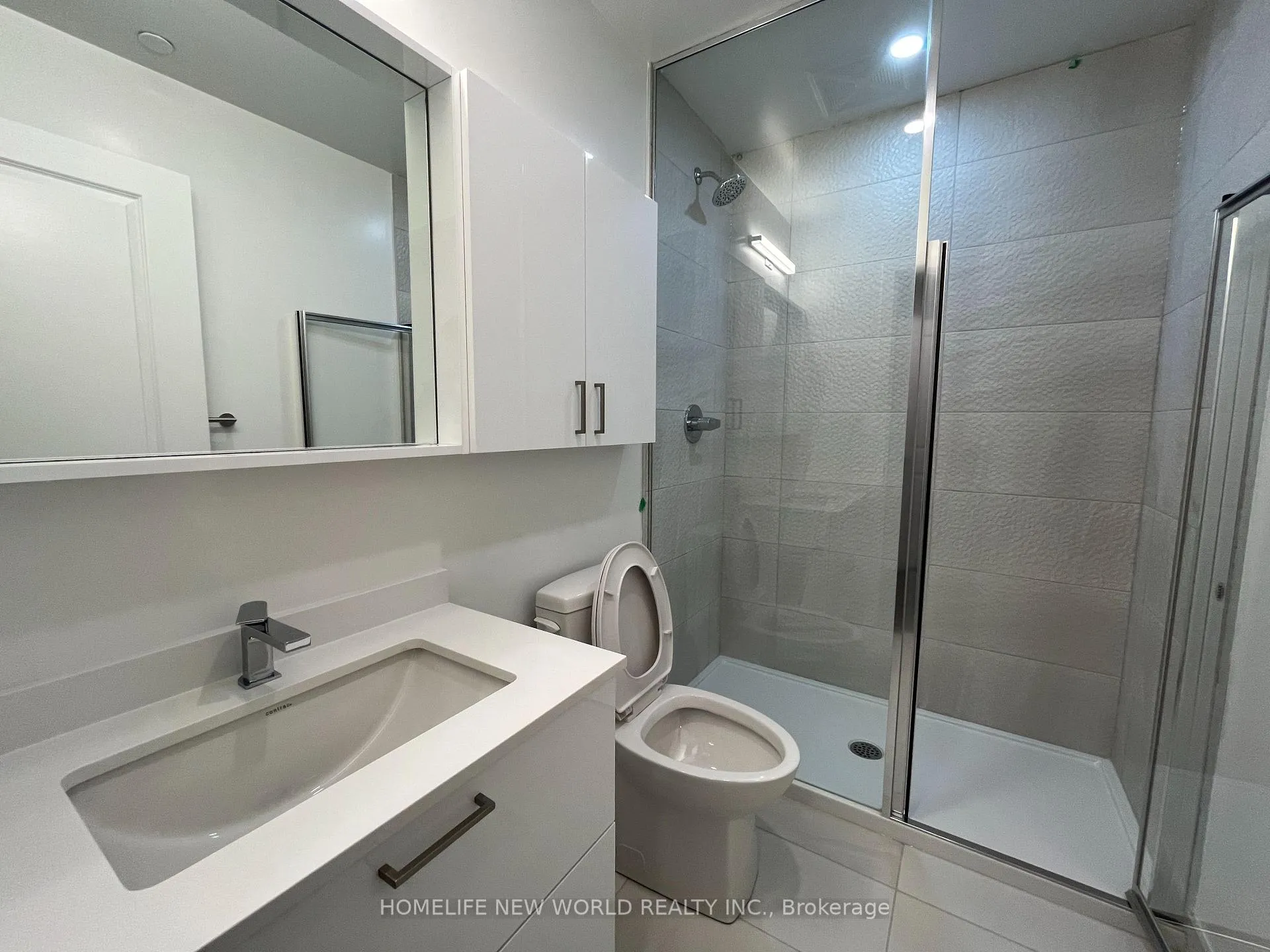 Photo 14 of Unit A-2202, 30 Upper Mall Way, Vaughan, Brownridge — HOMEH