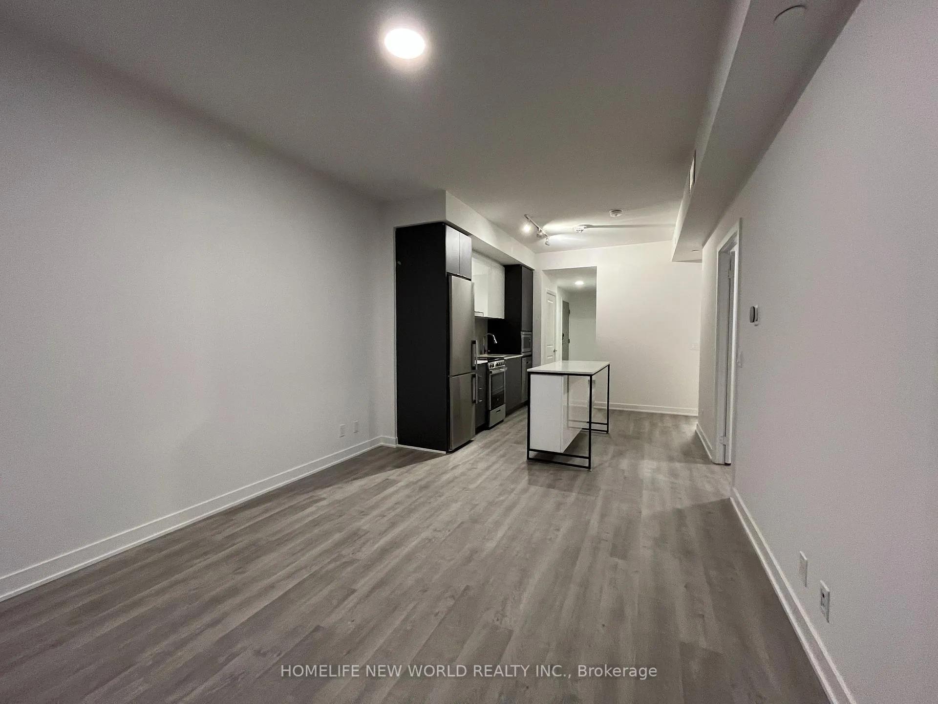 Photo 15 of Unit A-2202, 30 Upper Mall Way, Vaughan, Brownridge — HOMEH