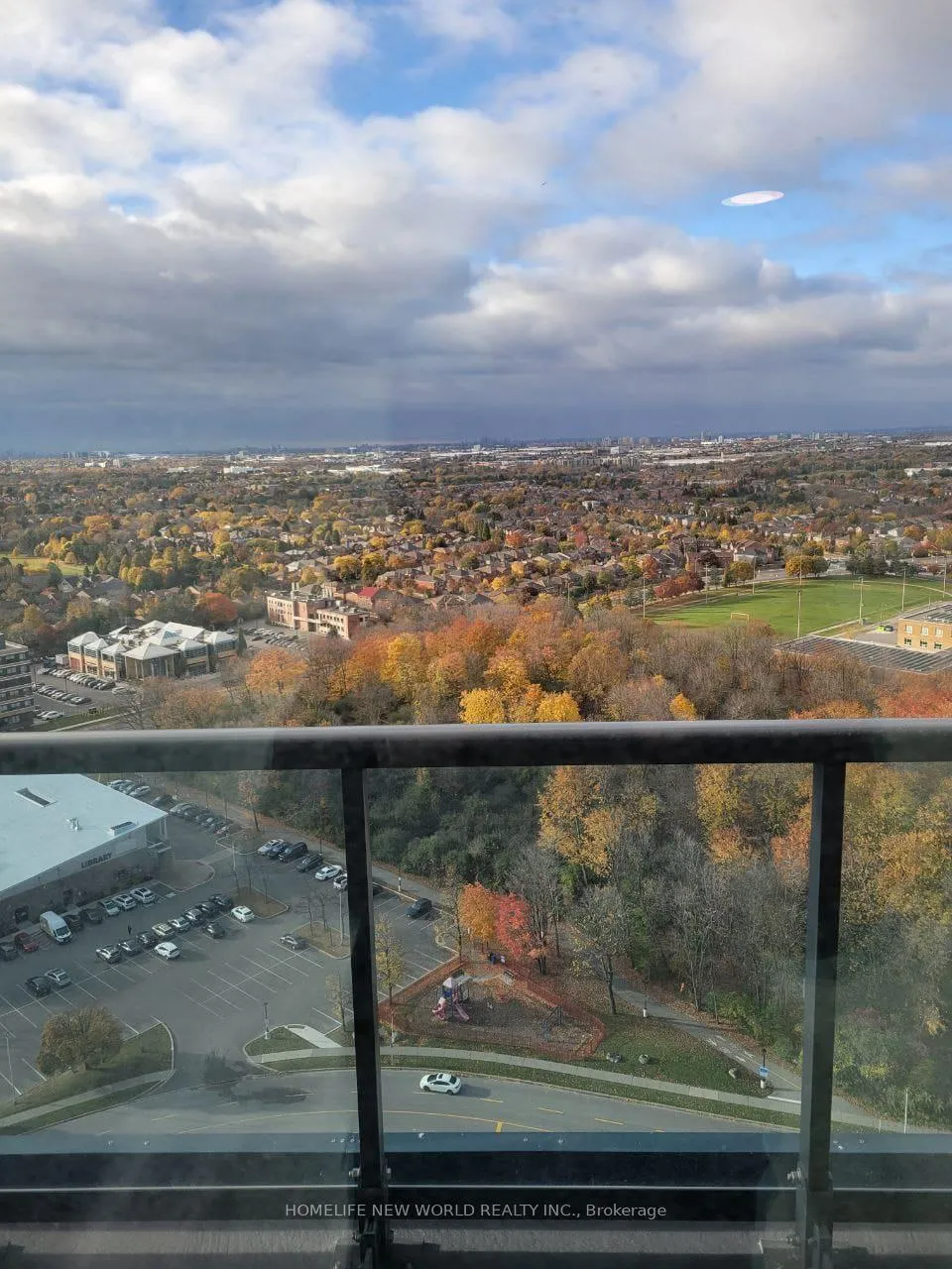 Photo 21 of Unit A-2202, 30 Upper Mall Way, Vaughan, Brownridge — HOMEH