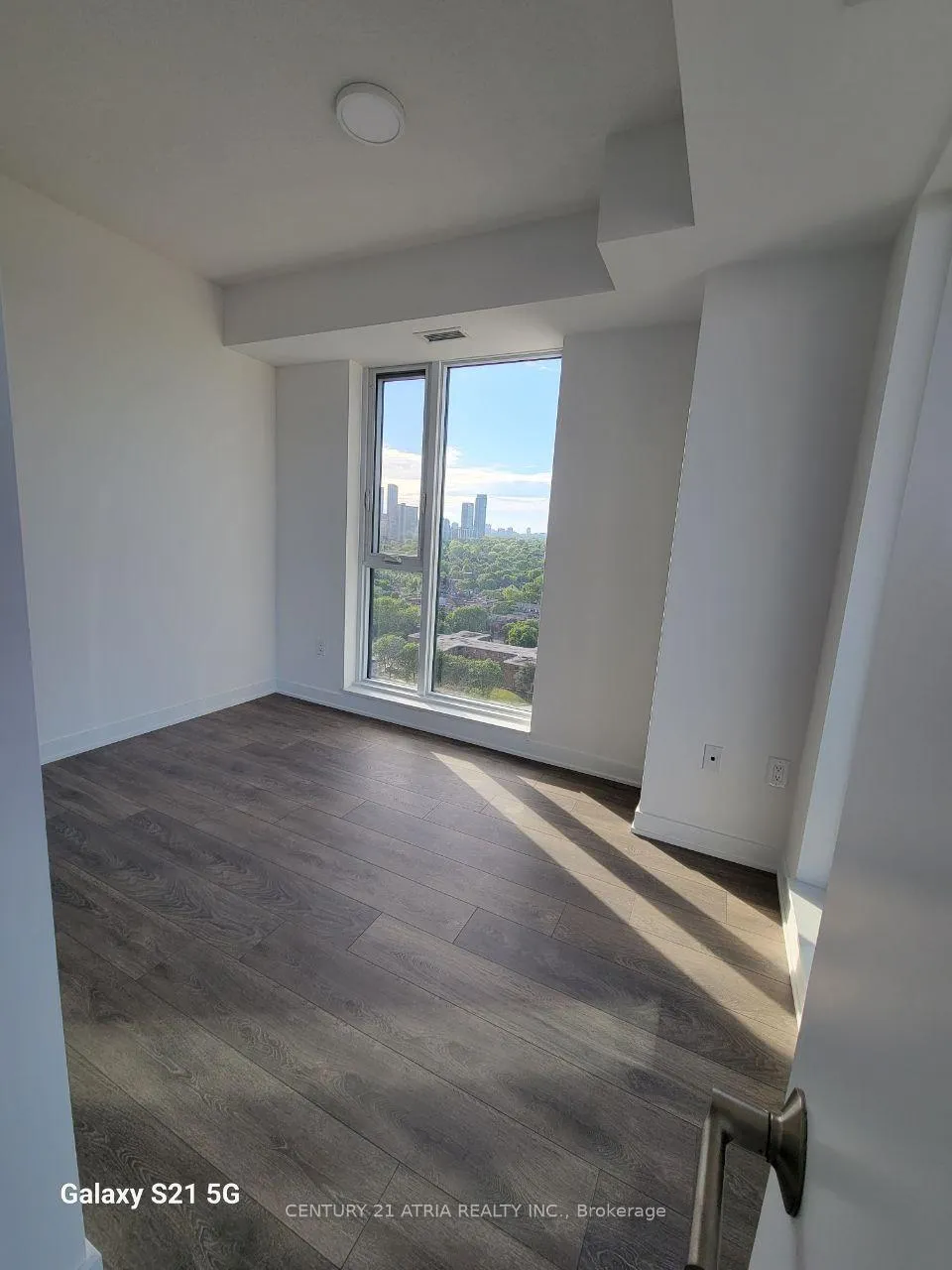 Photo 8 of Unit 1710, 130 River Street, Toronto, Regent Park — HOMEH