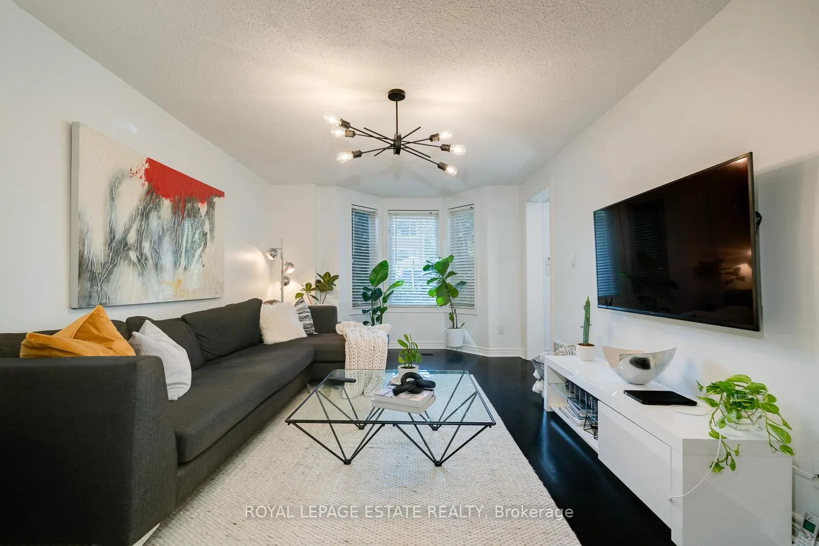 Photo 5 of 225 Pickering Street, Toronto, East End-Danforth — HOMEH