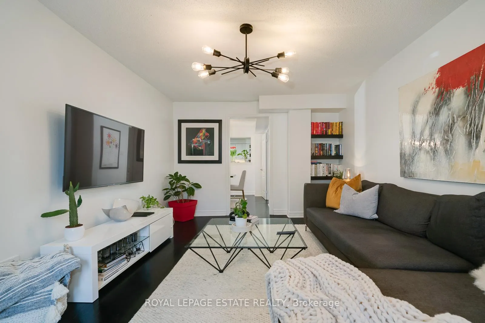 Photo 6 of 225 Pickering Street, Toronto, East End-Danforth — HOMEH