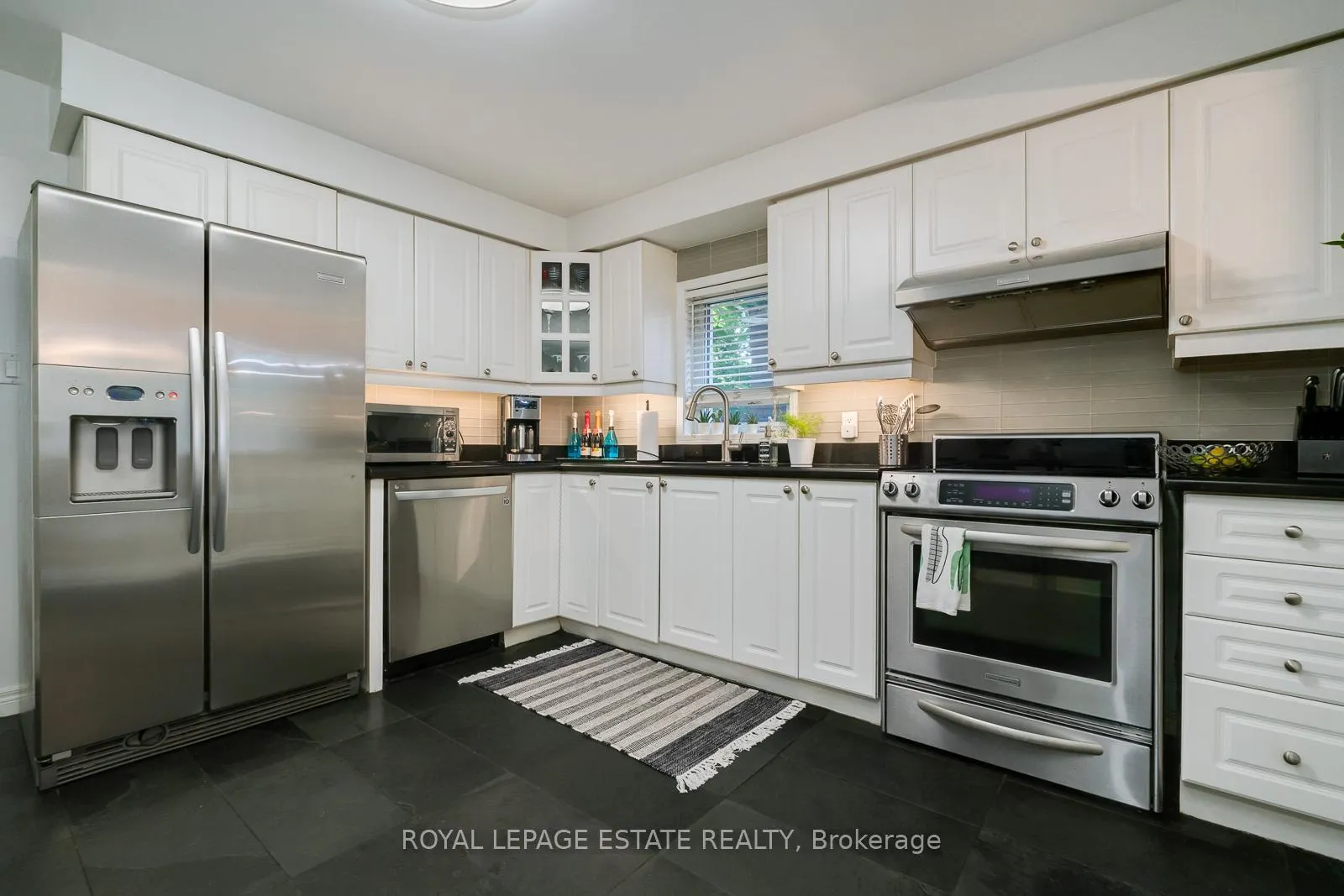 Photo 12 of 225 Pickering Street, Toronto, East End-Danforth — HOMEH