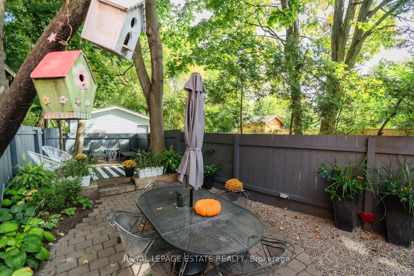 Photo 32 of 225 Pickering Street, Toronto, East End-Danforth — HOMEH