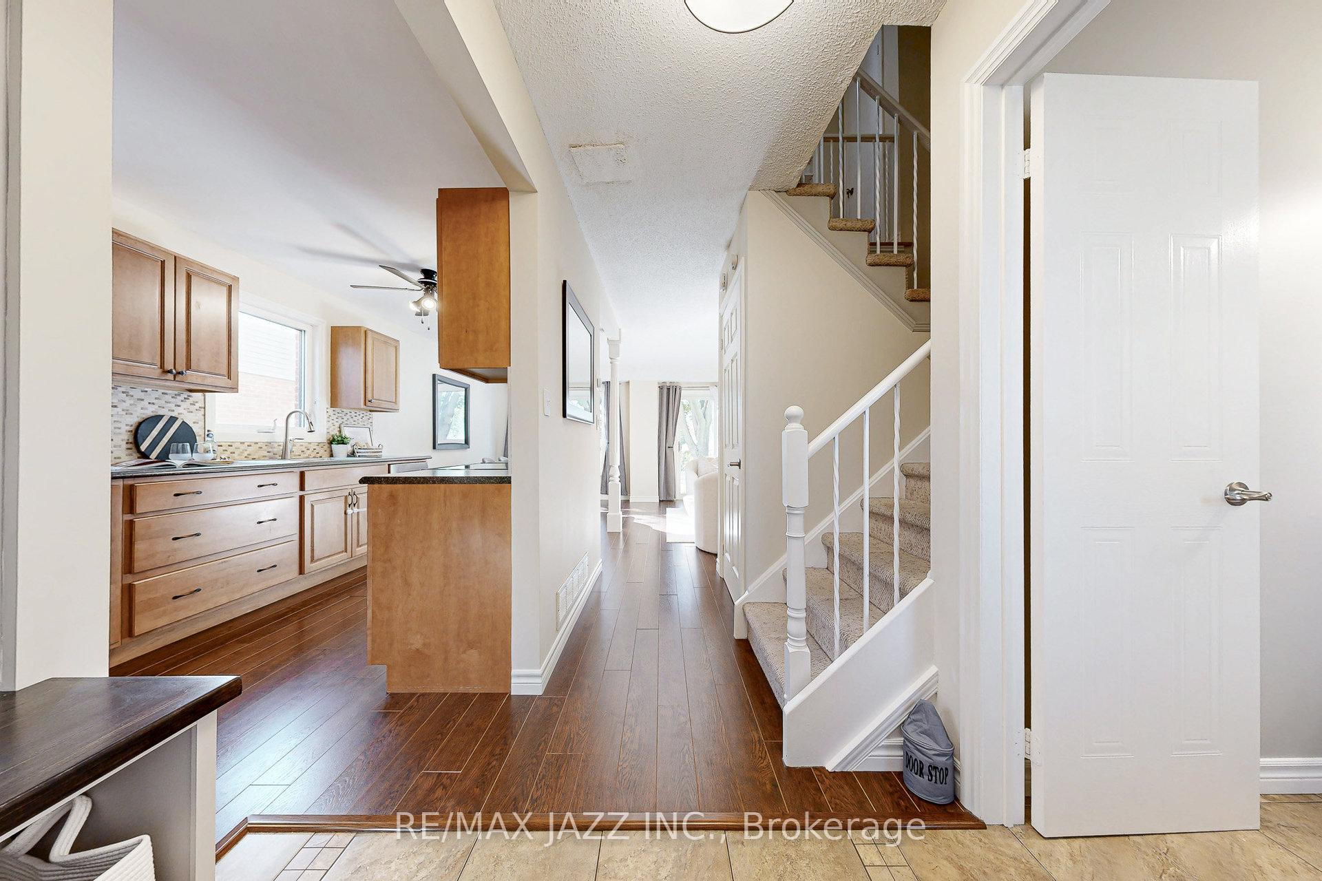 Photo 6 of 98 Penfound Drive, Clarington, Bowmanville — HOMEH