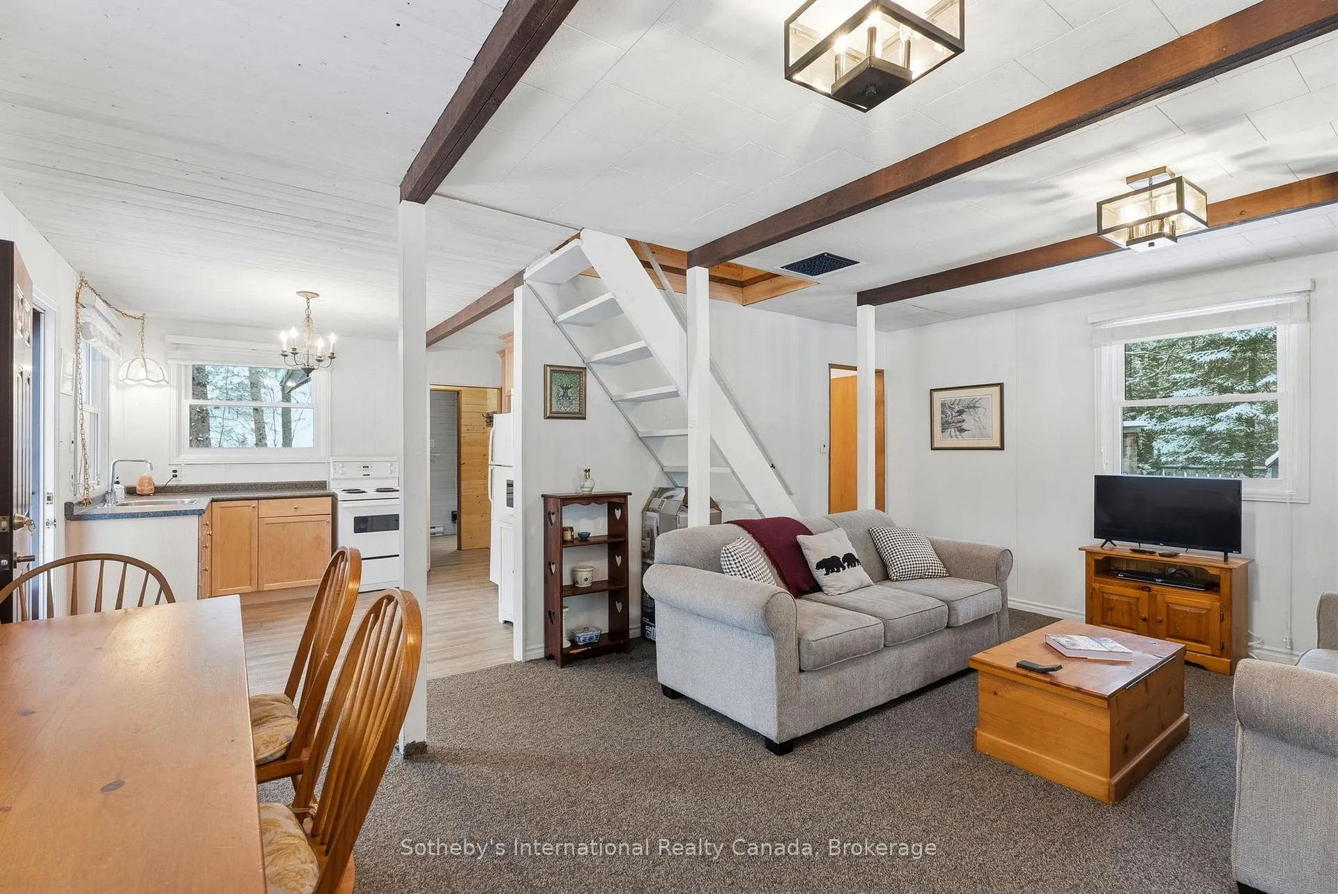 Photo 8 of 1079 Jopling Road, Minden Hills, Snowdon — HOMEH