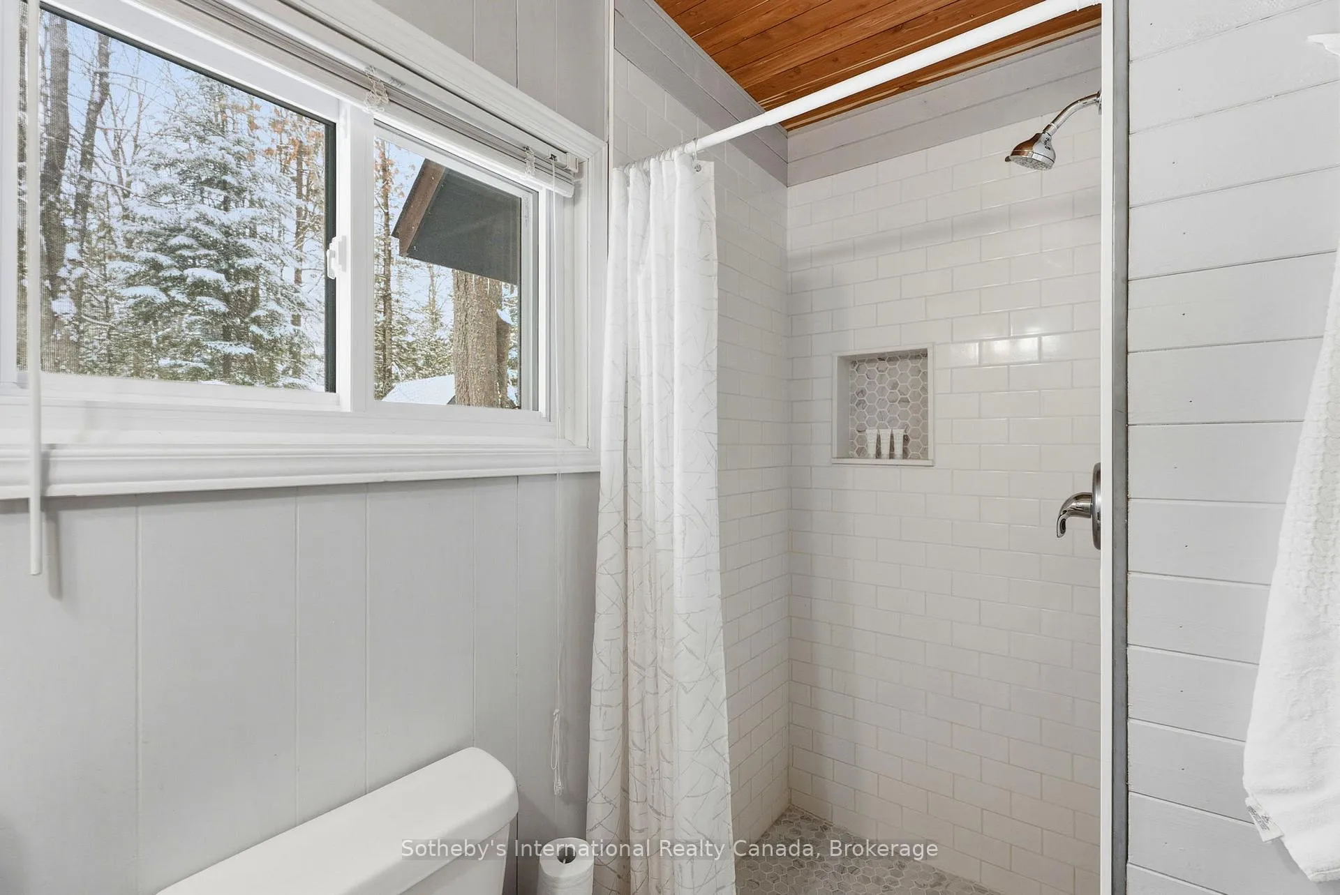 Photo 17 of 1079 Jopling Road, Minden Hills, Snowdon — HOMEH