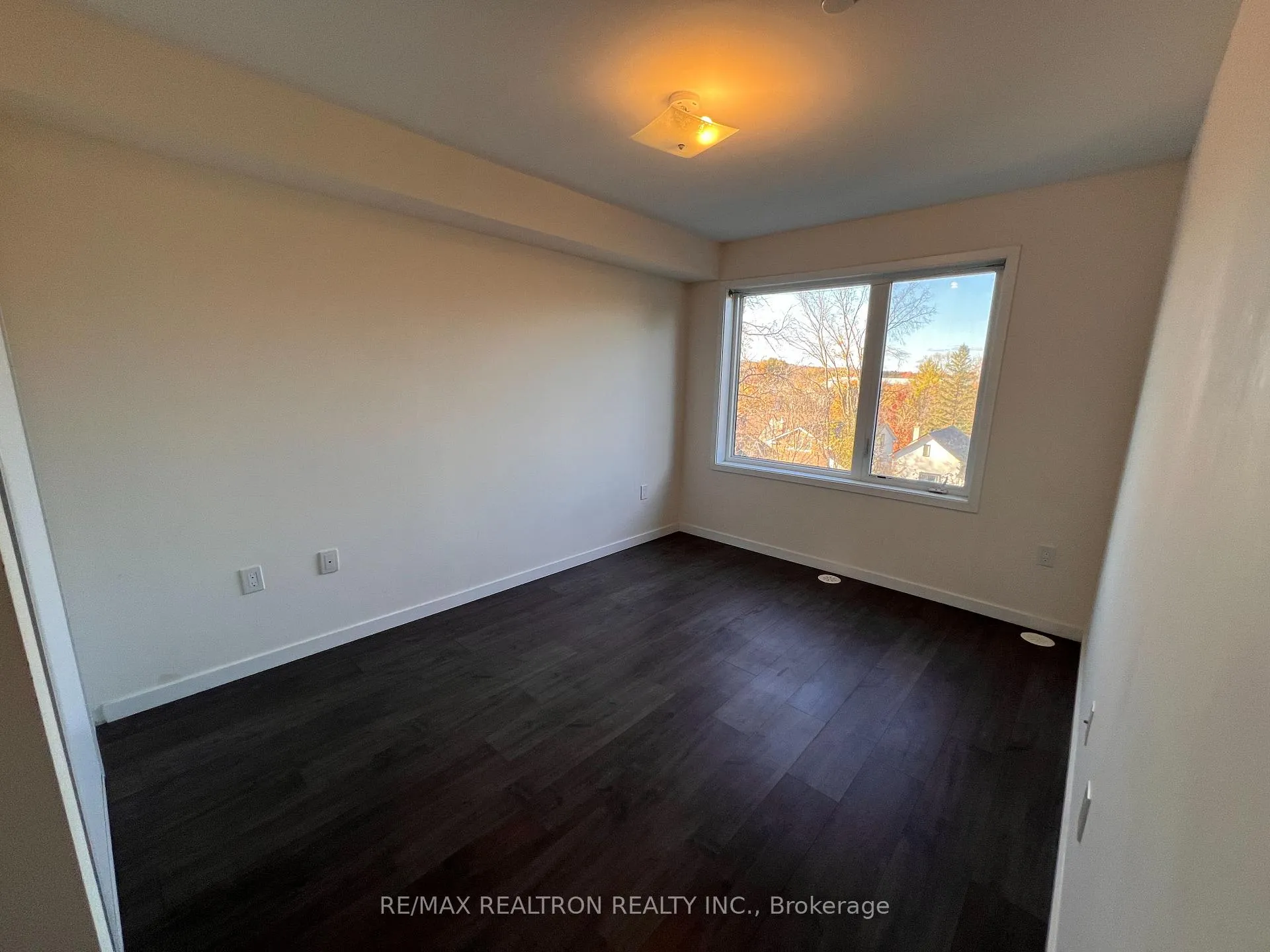 Photo 10 of Unit 23, 200 Alex Gardner Circle, Aurora, Aurora Heights — HOMEH