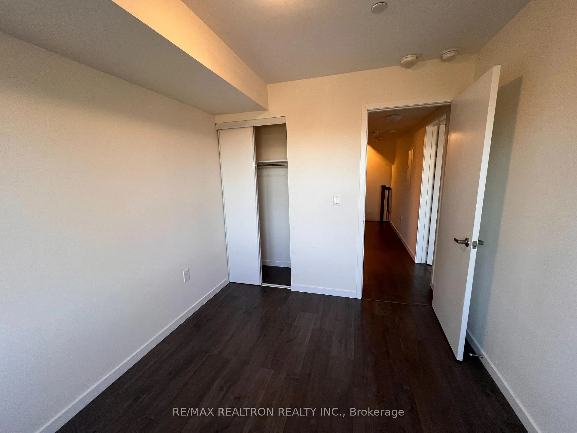 Photo 11 of Unit 23, 200 Alex Gardner Circle, Aurora, Aurora Heights — HOMEH