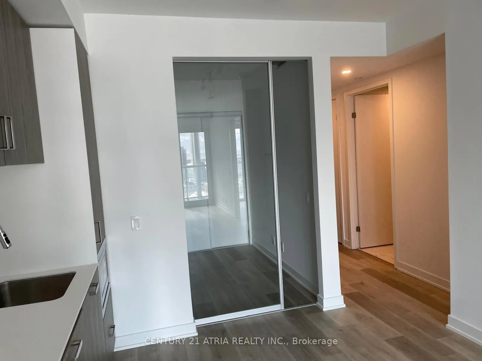Photo 10 of Unit 3008, 88 Queen Street E, Toronto, Church-Yonge Corridor — HOMEH