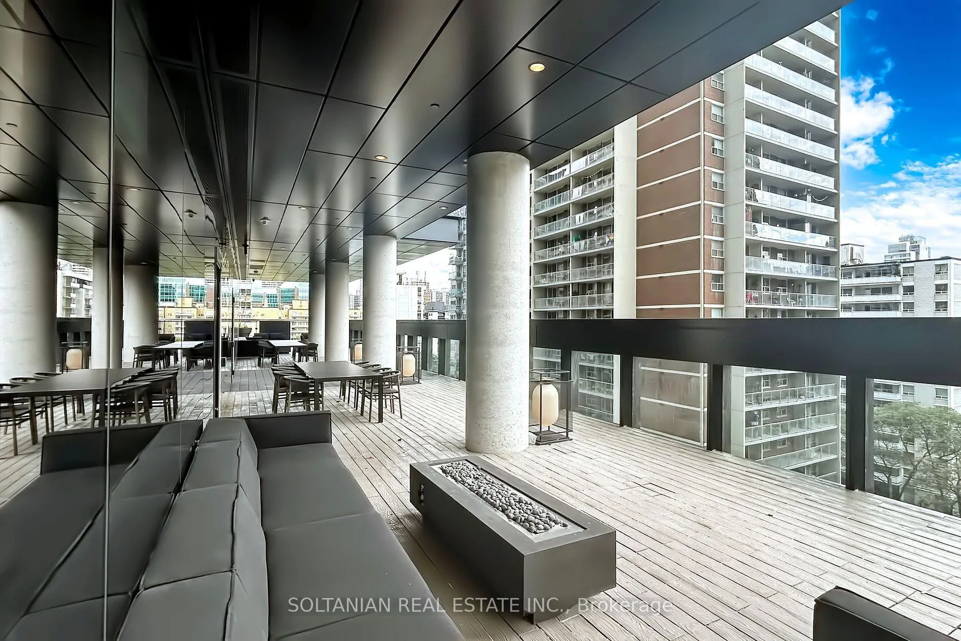 Photo 14 of Unit 3912, 55 Charles Street E, Toronto, Church-Yonge Corridor — HOMEH