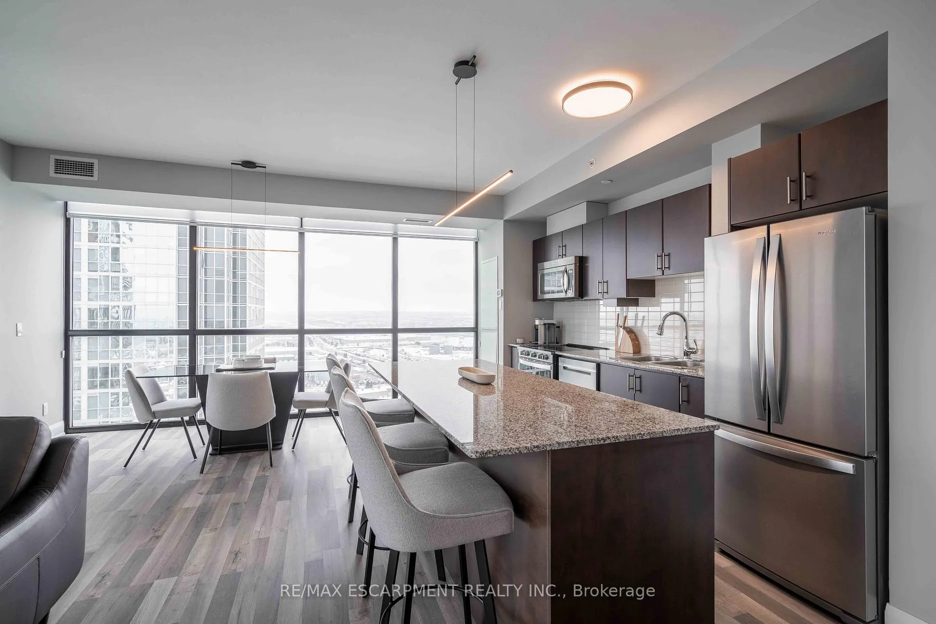 Photo 6 of Unit 2206, 2900 Highway 7, Vaughan, Concord — HOMEH