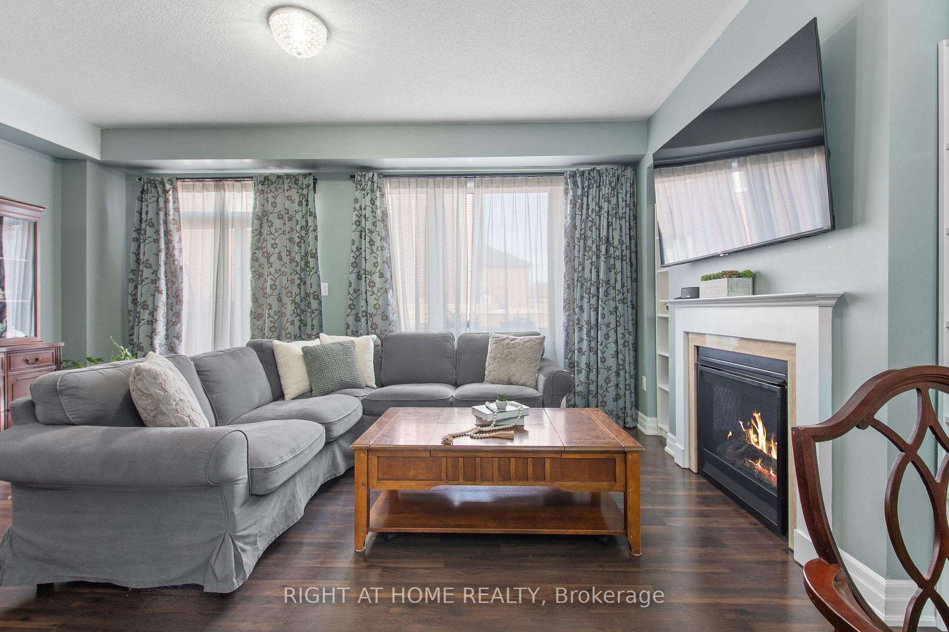 Photo 4 of 127 Wood Crescent, Essa, Angus — HOMEH