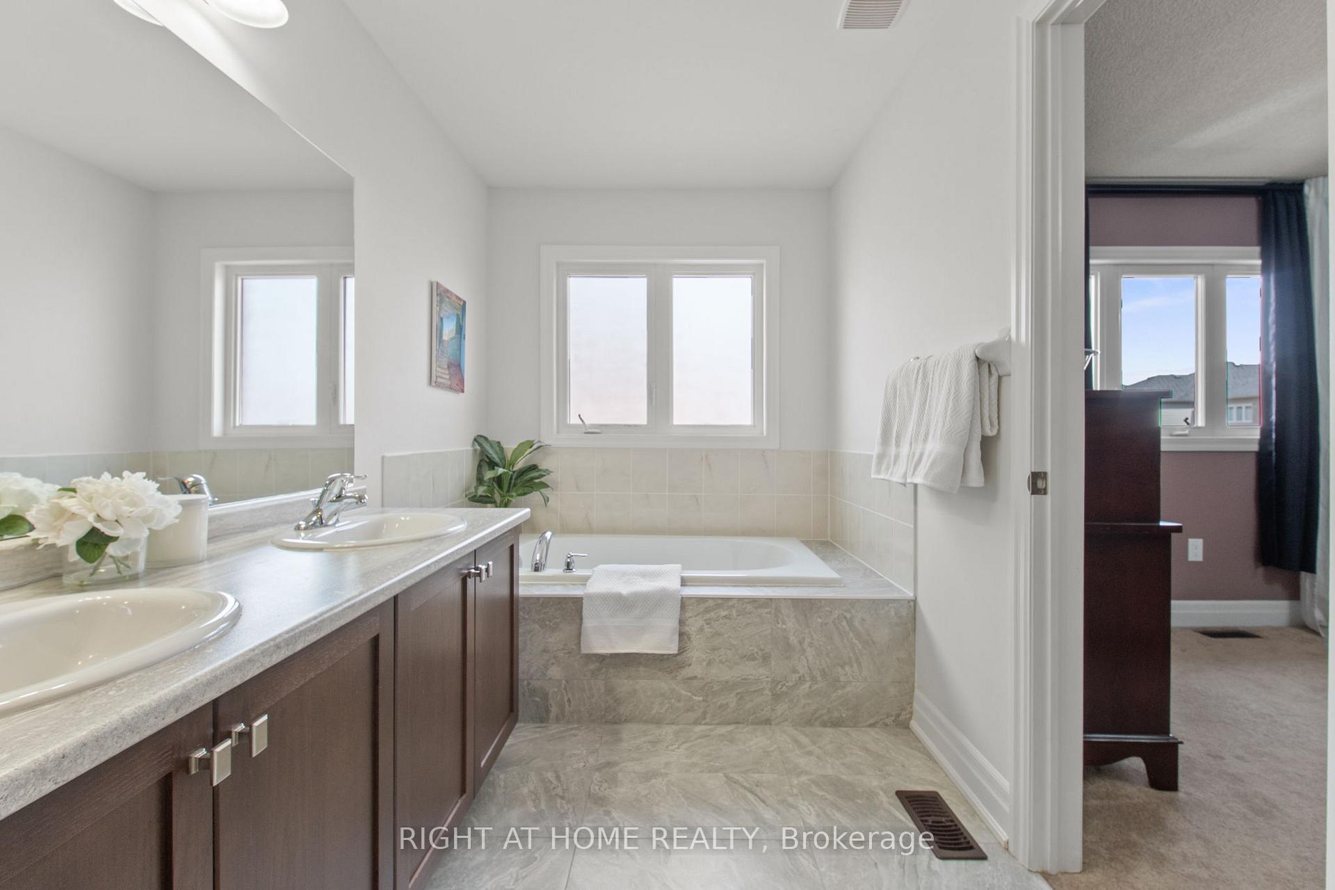 Photo 16 of 127 Wood Crescent, Essa, Angus — HOMEH