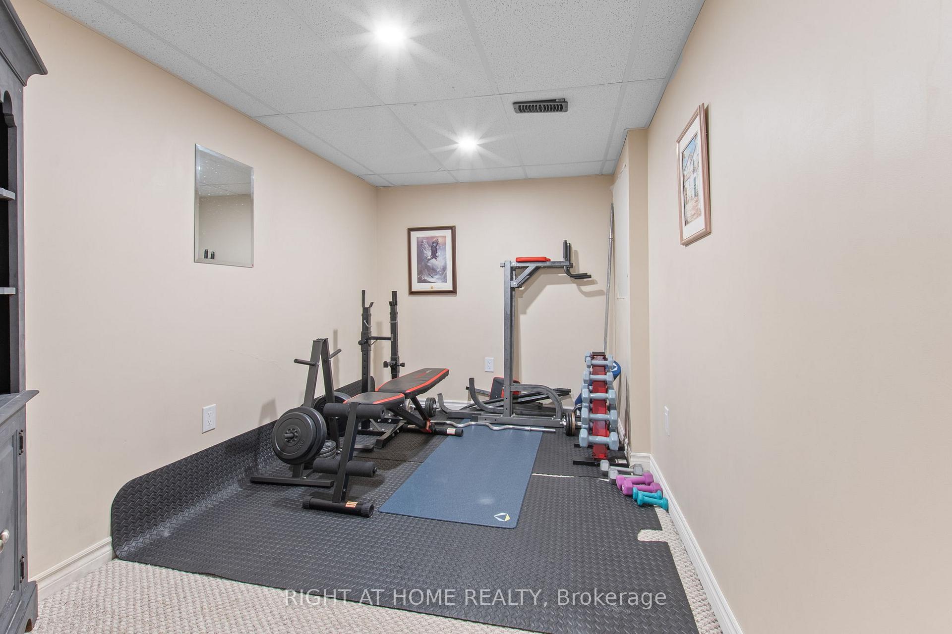 Photo 23 of 127 Wood Crescent, Essa, Angus — HOMEH