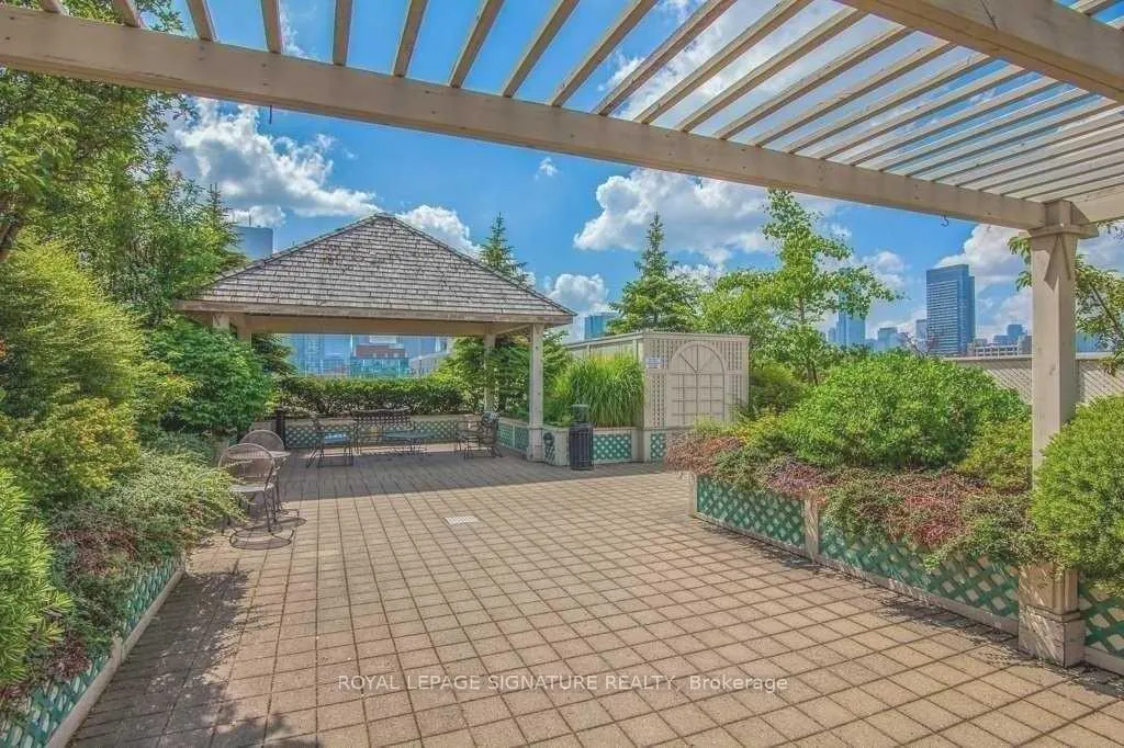 Photo 7 of Unit 522, 323 Richmond Street E, Toronto, Moss Park — HOMEH