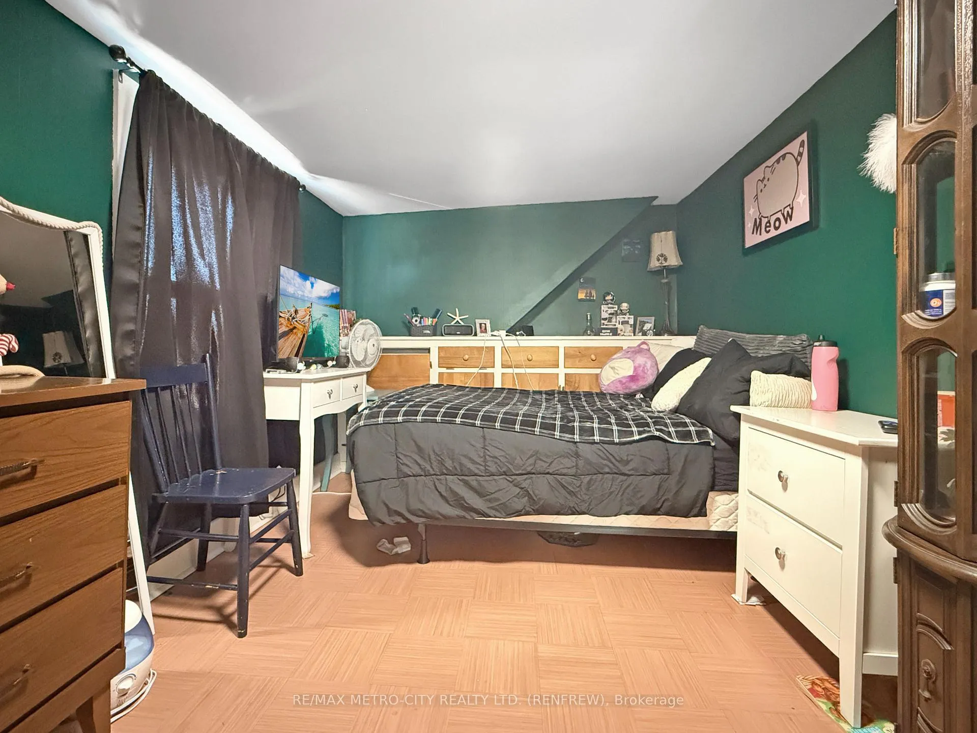 Photo 17 of 325 Joffre Avenue, Renfrew — HOMEH