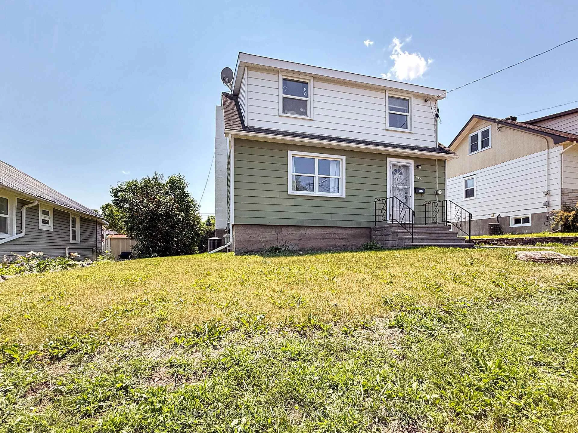 Photo 26 of 325 Joffre Avenue, Renfrew — HOMEH