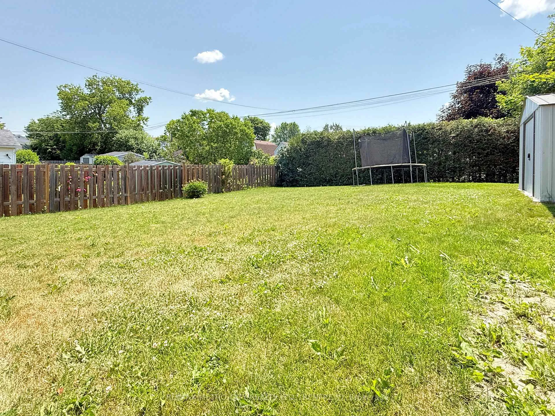 Photo 23 of 325 Joffre Avenue, Renfrew — HOMEH