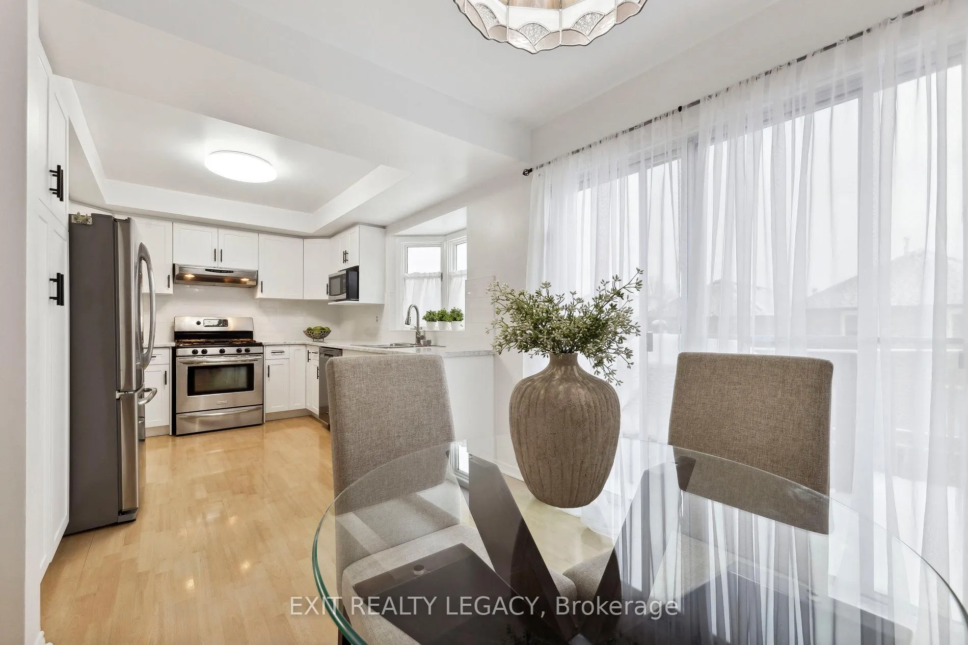 Photo 10 of 1586 Heathside Crescent, Pickering, Liverpool — HOMEH