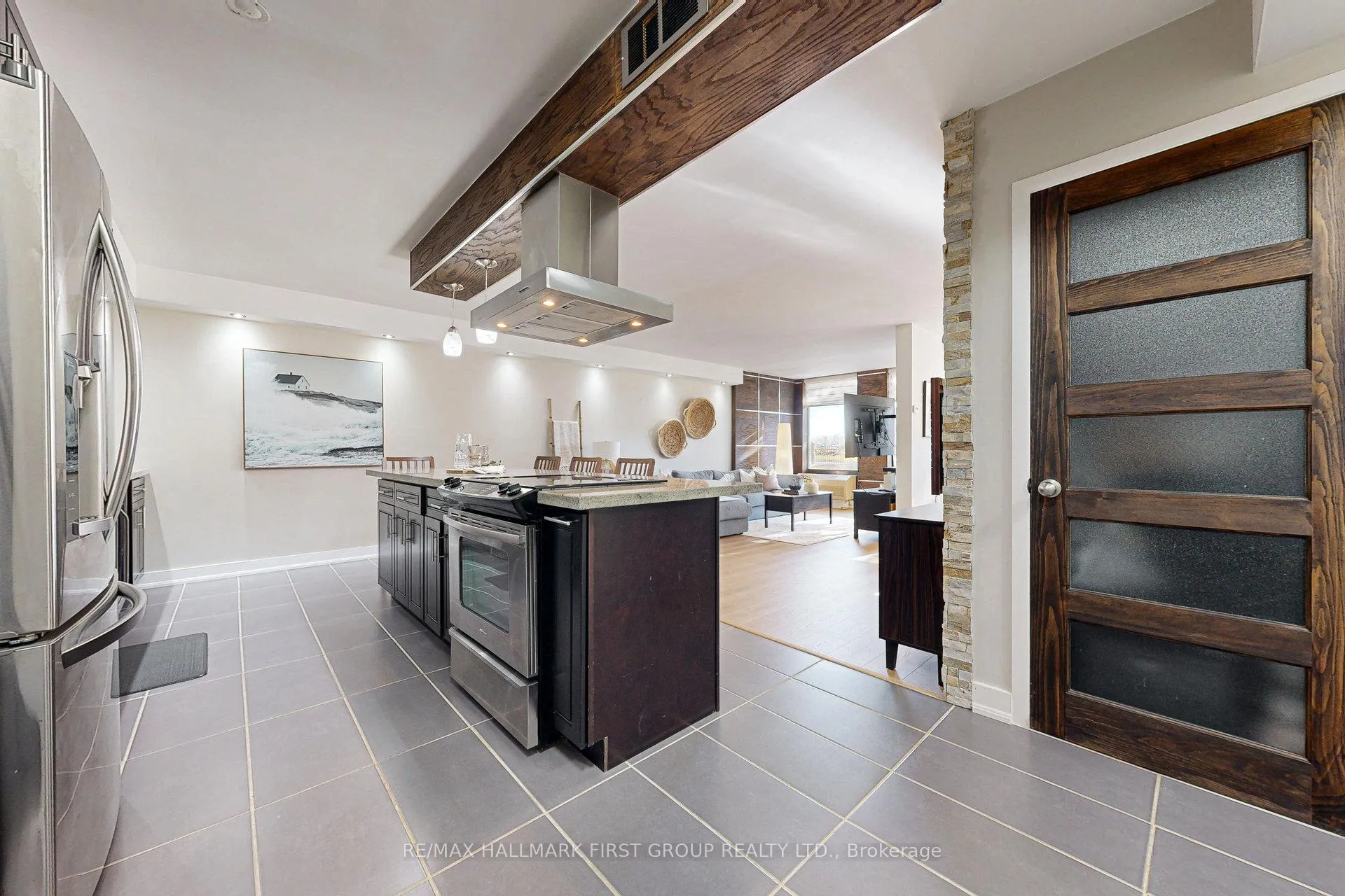 Photo 6 of Unit 106, 1540 Pickering Parkway, Pickering, Town Centre — HOMEH