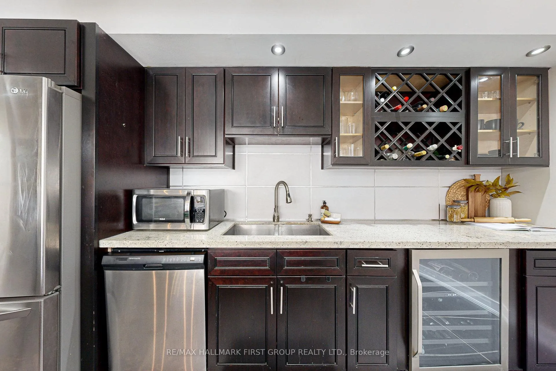 Photo 9 of Unit 106, 1540 Pickering Parkway, Pickering, Town Centre — HOMEH