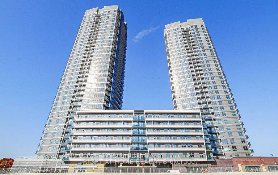 Photo 2 of Unit 2201, 30 Upper Mall Way, Vaughan, Brownridge — HOMEH