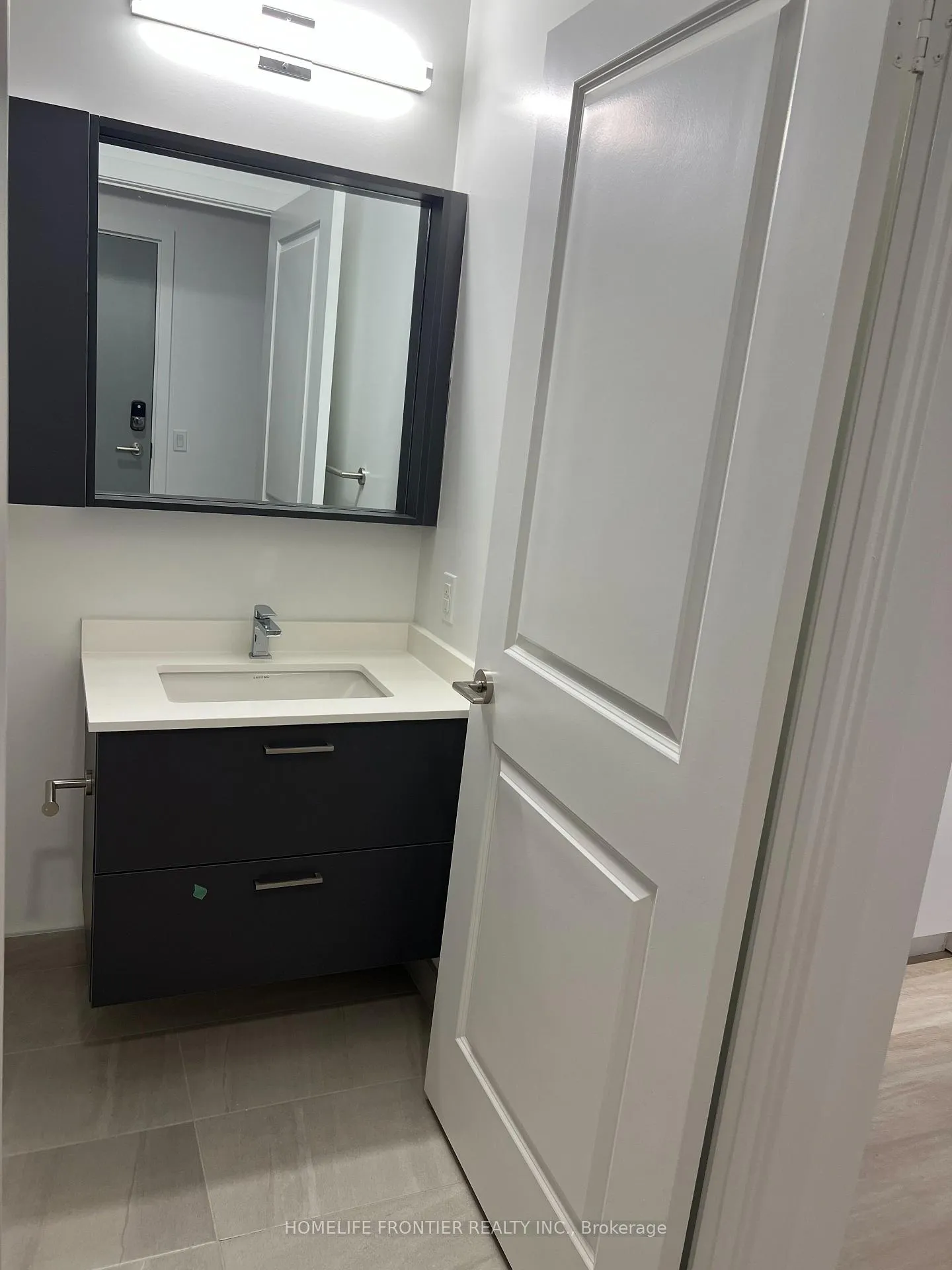 Photo 10 of Unit 2201, 30 Upper Mall Way, Vaughan, Brownridge — HOMEH