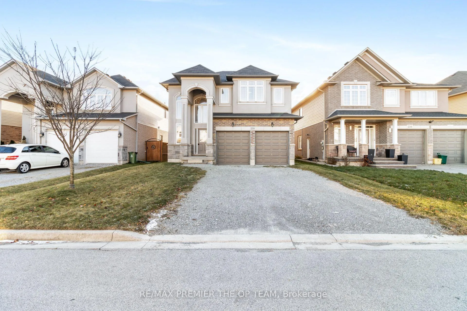 Photo 1 of 238 Medici Lane, Hamilton, Carpenter — HOMEH