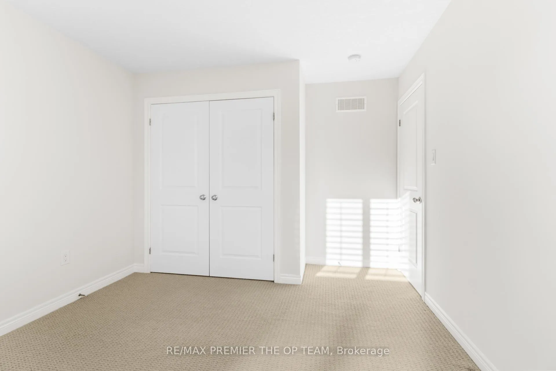 Photo 27 of 238 Medici Lane, Hamilton, Carpenter — HOMEH