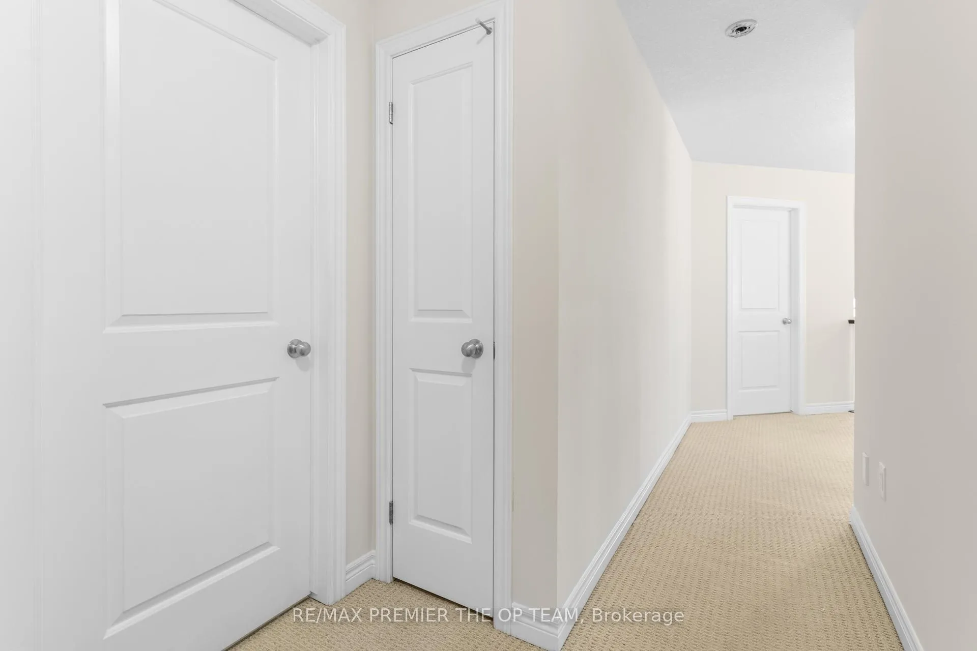 Photo 31 of 238 Medici Lane, Hamilton, Carpenter — HOMEH