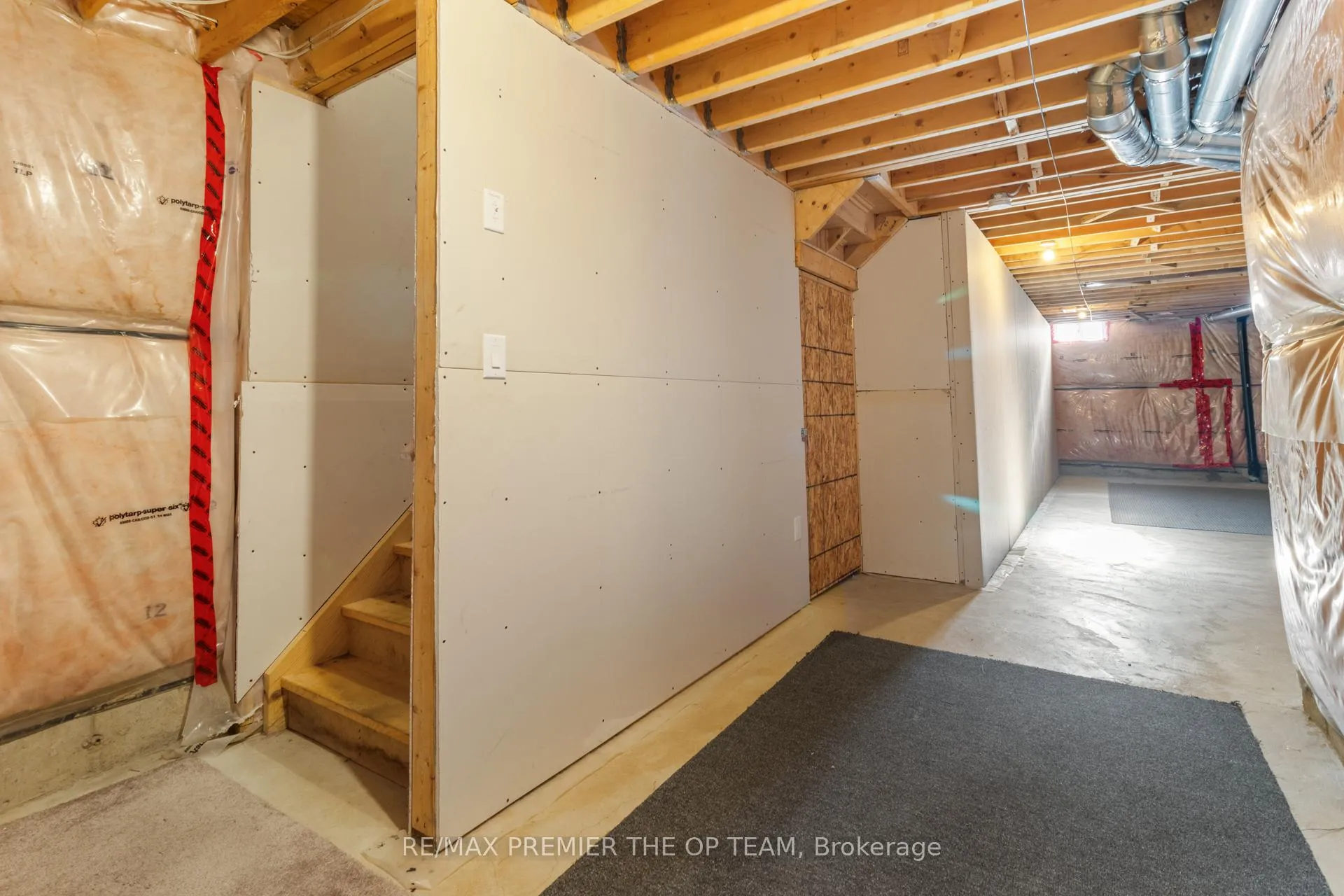 Photo 33 of 238 Medici Lane, Hamilton, Carpenter — HOMEH