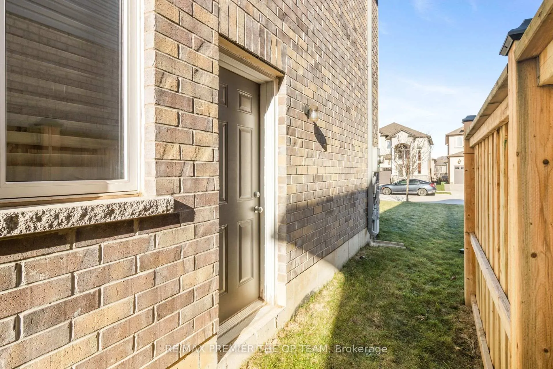 Photo 34 of 238 Medici Lane, Hamilton, Carpenter — HOMEH