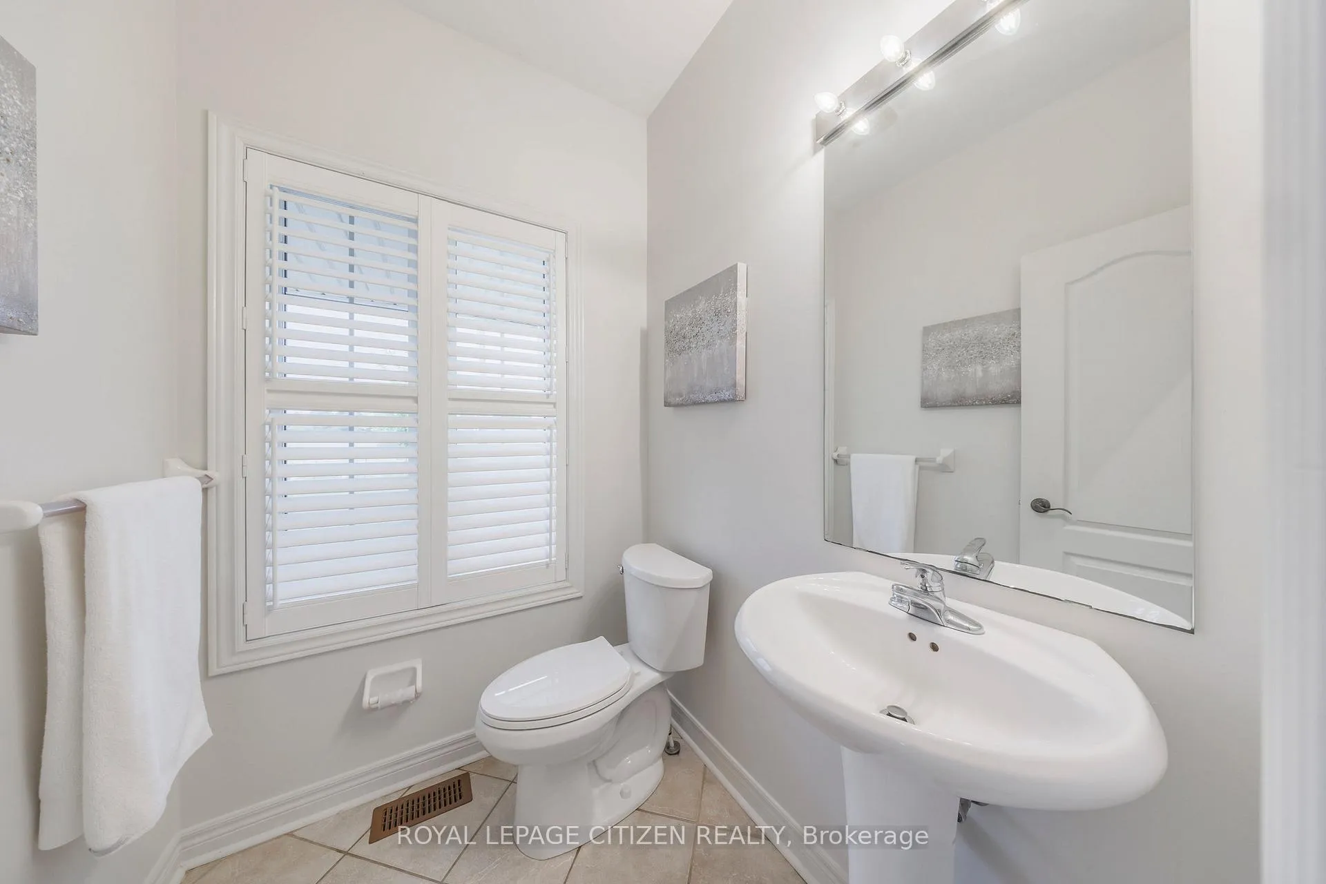 Photo 6 of 29 Peterkin Road, Markham, Greensborough — HOMEH