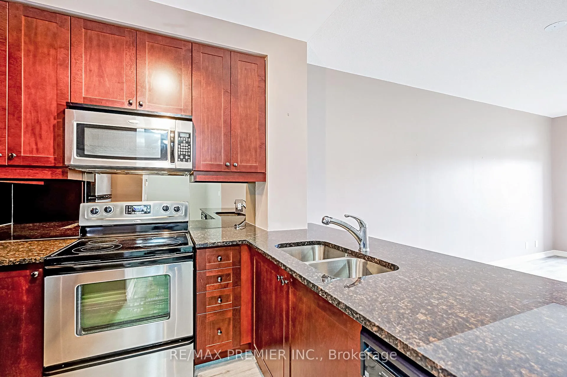 Photo 12 of Unit 208, 9235 Jane Street, Vaughan, Maple — HOMEH
