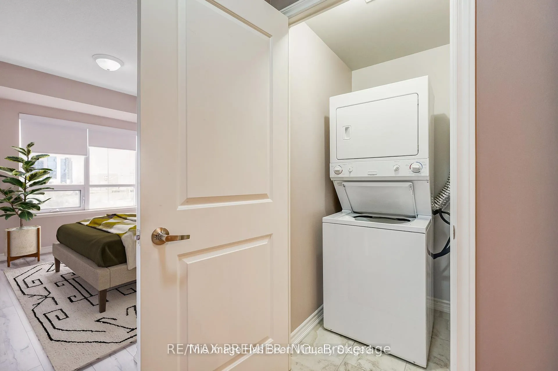Photo 20 of Unit 208, 9235 Jane Street, Vaughan, Maple — HOMEH