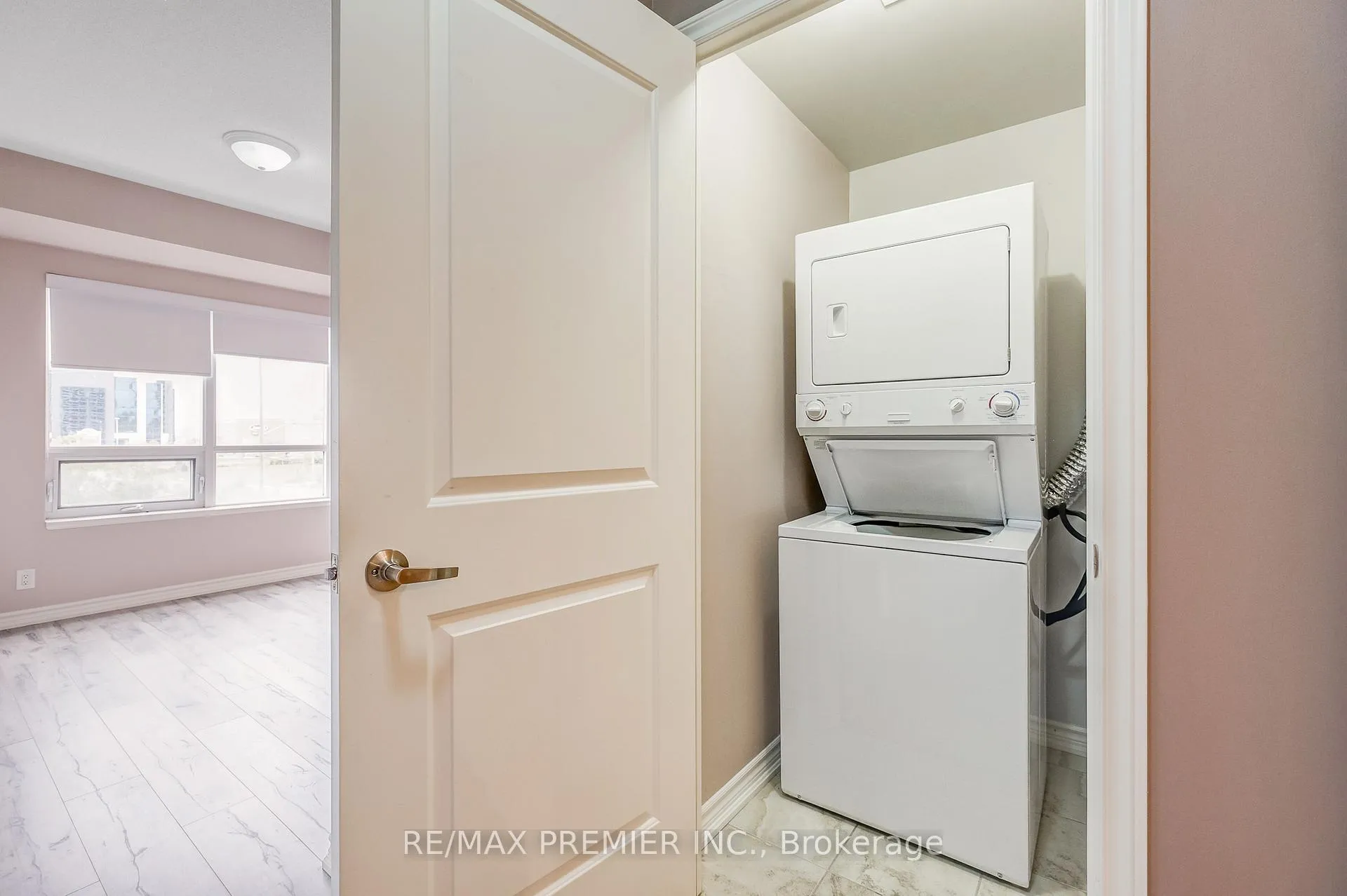 Photo 21 of Unit 208, 9235 Jane Street, Vaughan, Maple — HOMEH