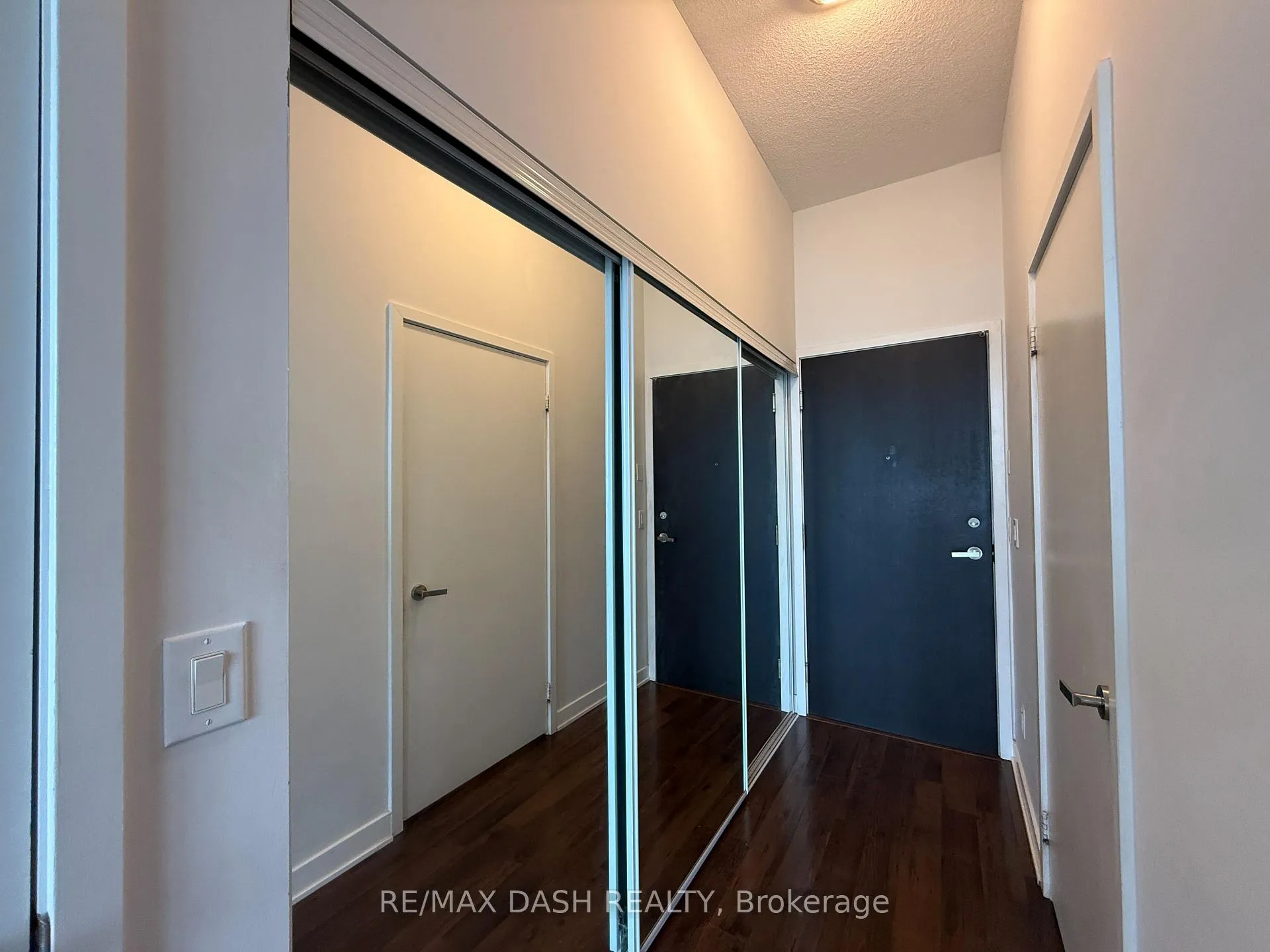 Photo 2 of Unit 2411, 170 Sumach Street, Toronto, Regent Park — HOMEH