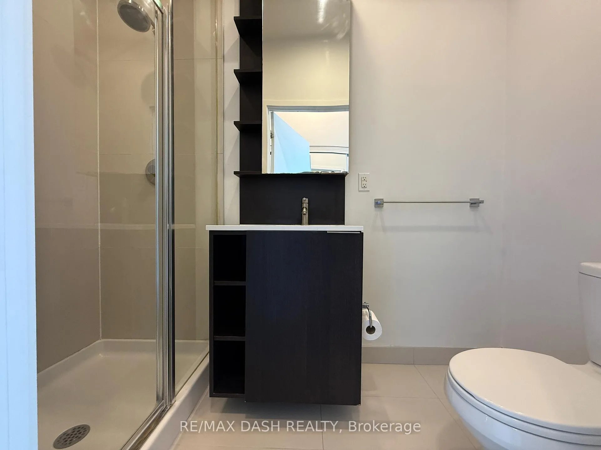 Photo 7 of Unit 2411, 170 Sumach Street, Toronto, Regent Park — HOMEH