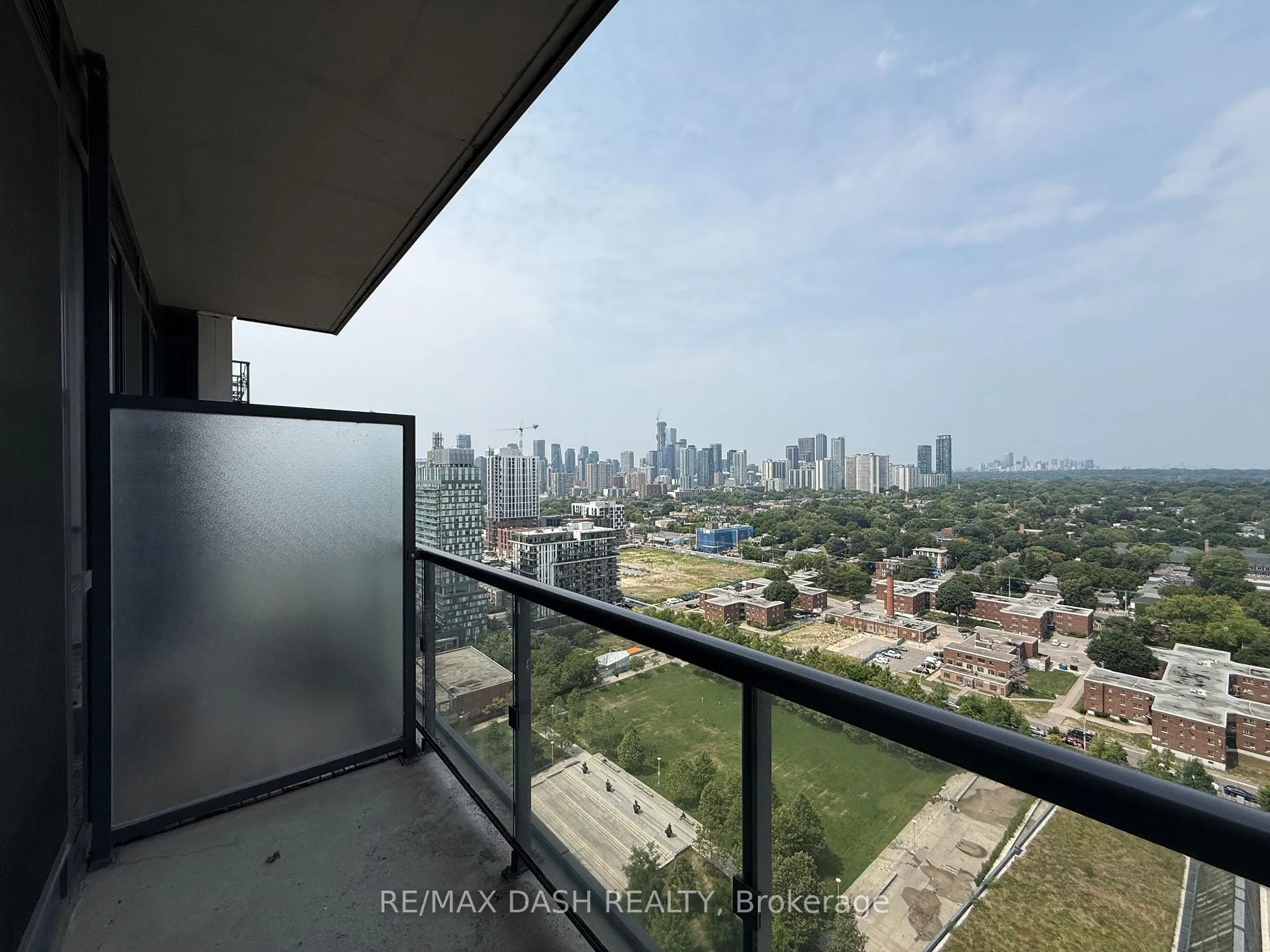 Photo 17 of Unit 2411, 170 Sumach Street, Toronto, Regent Park — HOMEH