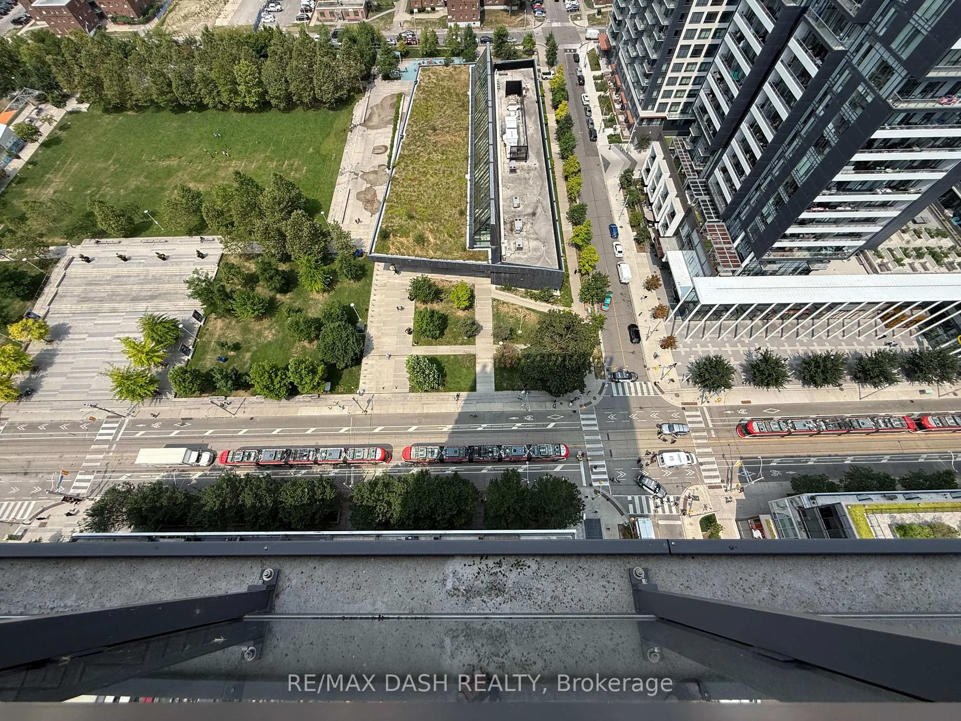Photo 19 of Unit 2411, 170 Sumach Street, Toronto, Regent Park — HOMEH