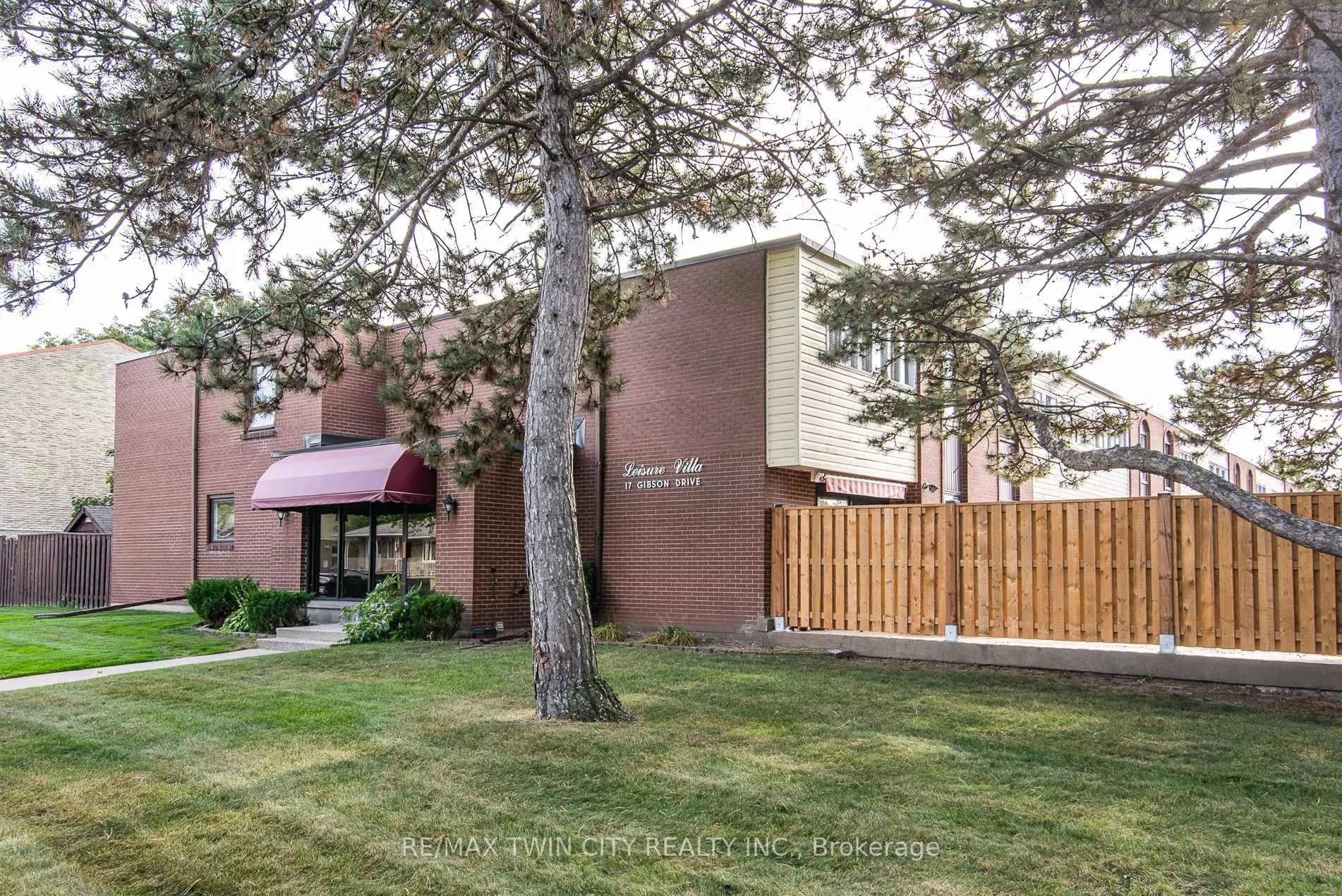 Photo 4 of Unit 1, 17 Gibson Drive, Kitchener — HOMEH