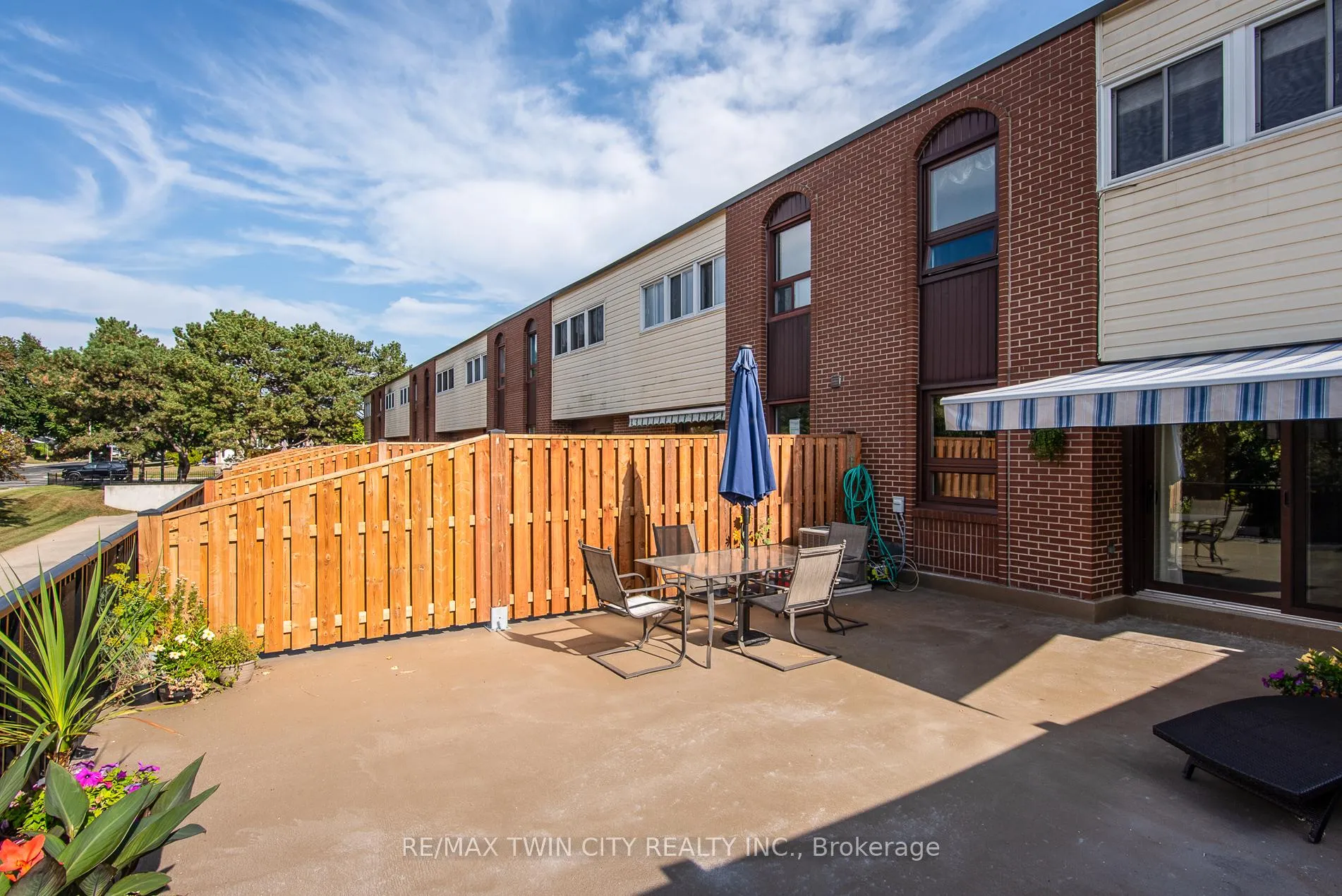 Photo 11 of Unit 1, 17 Gibson Drive, Kitchener — HOMEH