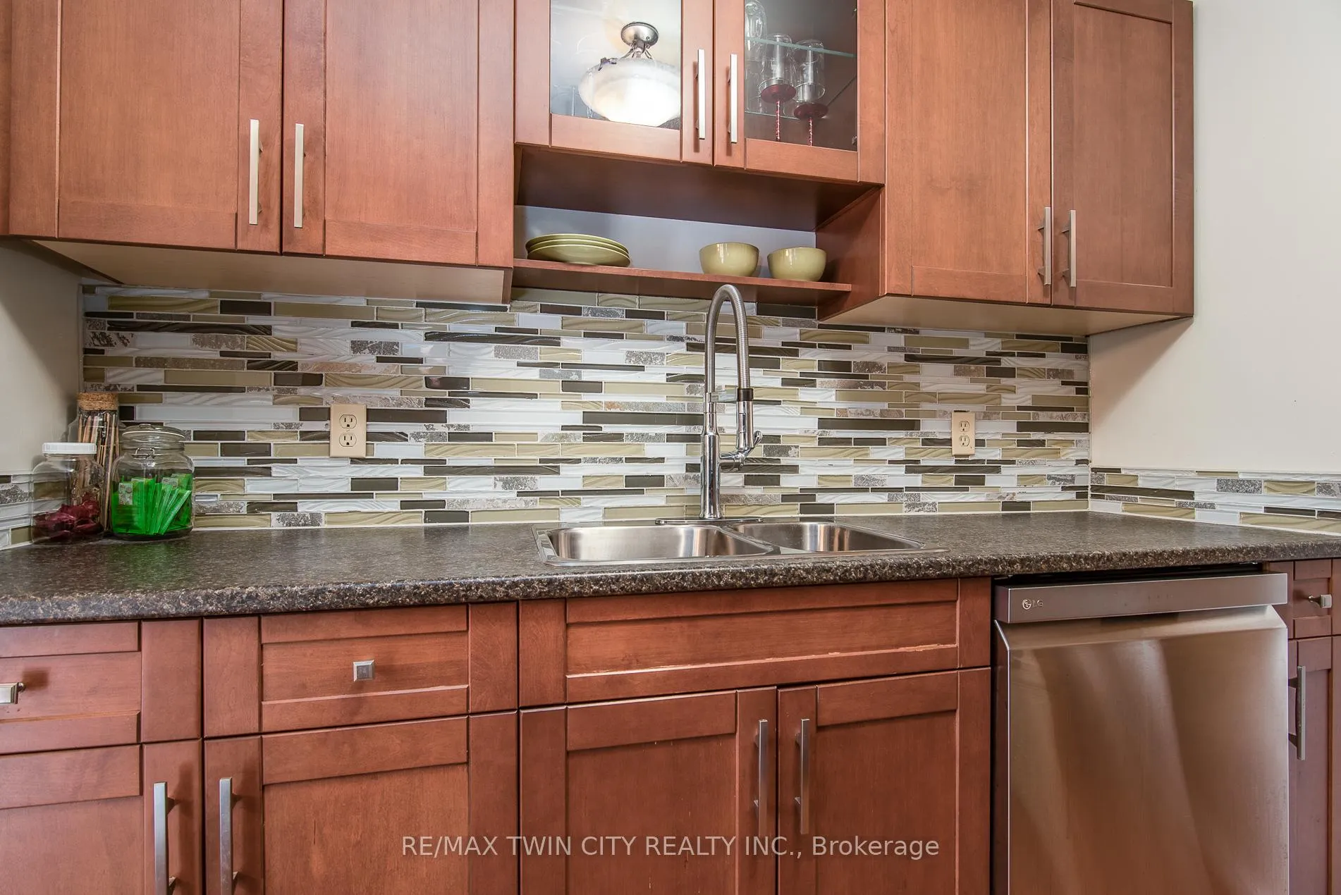 Photo 30 of Unit 1, 17 Gibson Drive, Kitchener — HOMEH