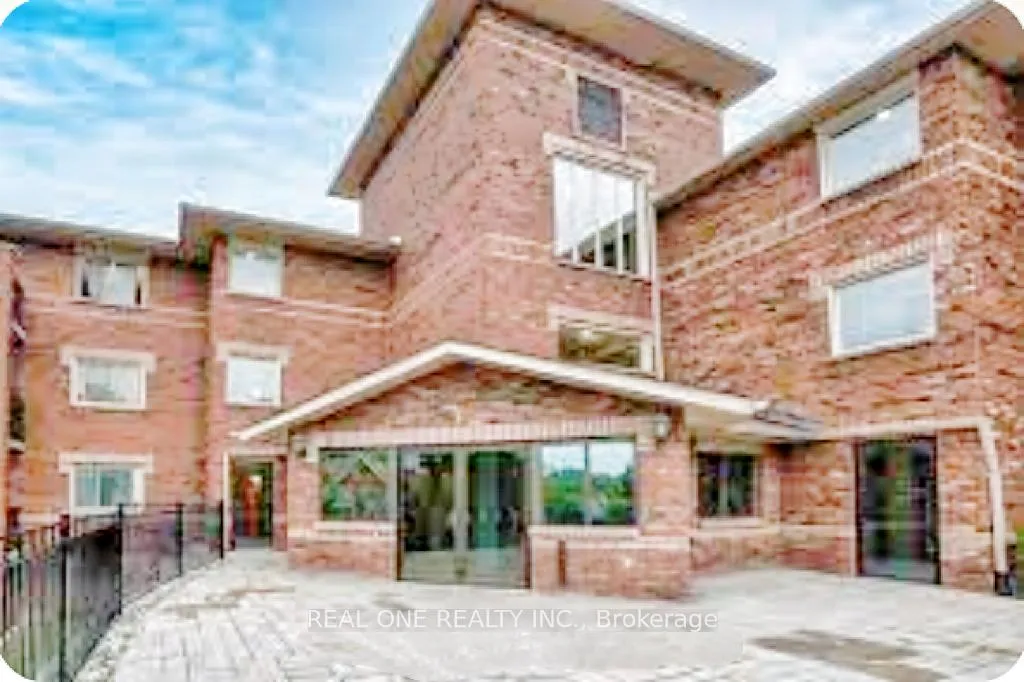 Front of Unit 309, 1 Quail Crescent