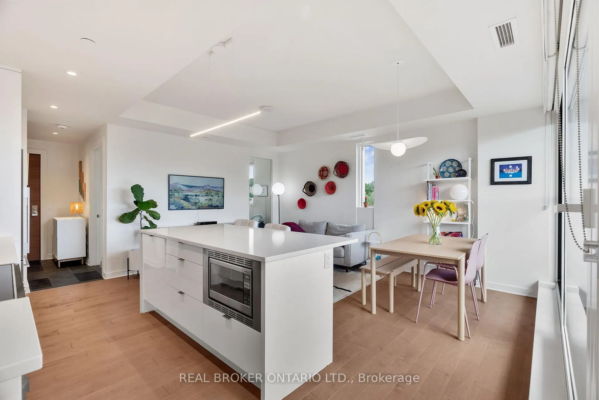 Photo 9 of Unit 307, 135 Barrette Street, Ottawa, Vanier — HOMEH