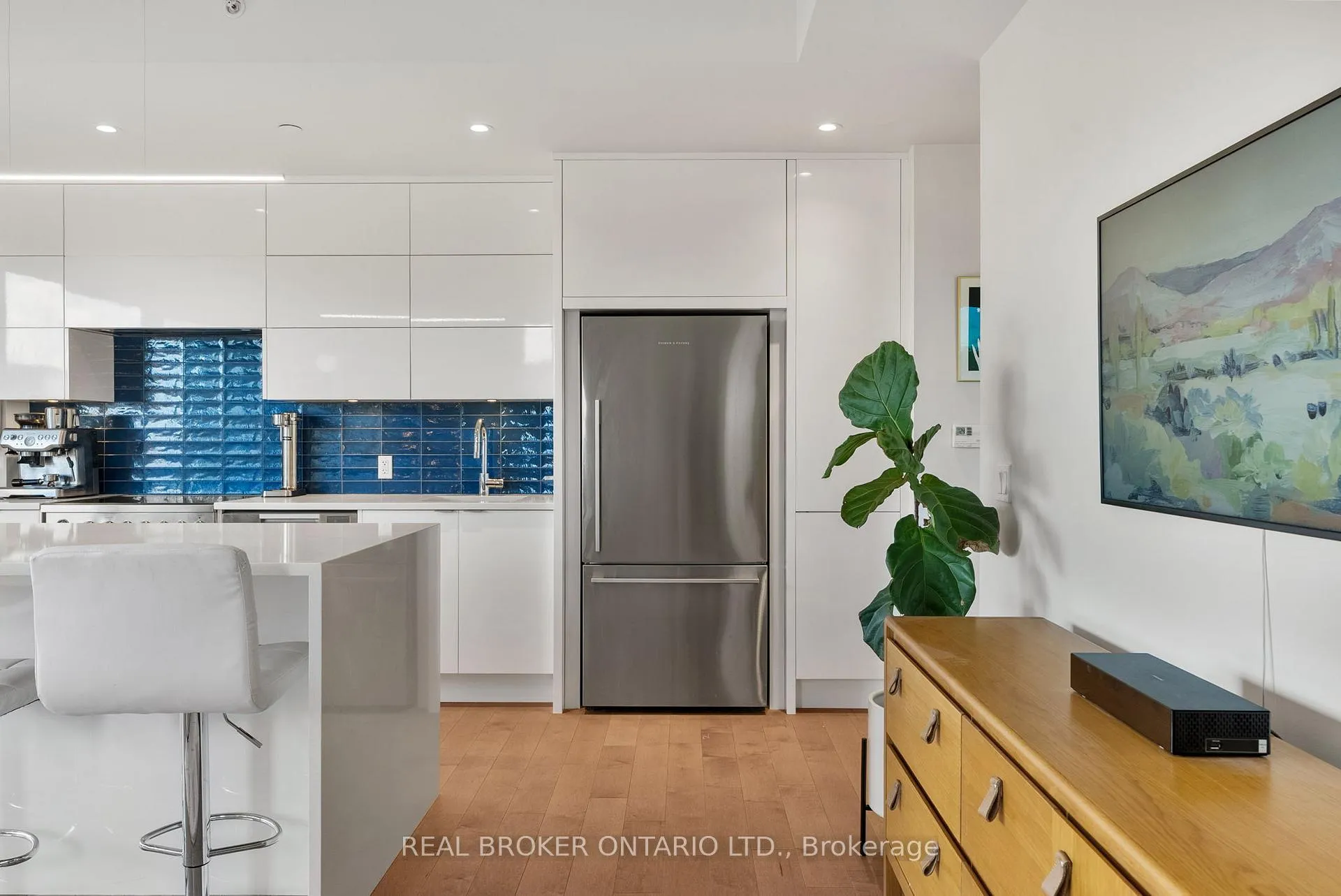 Photo 10 of Unit 307, 135 Barrette Street, Ottawa, Vanier — HOMEH
