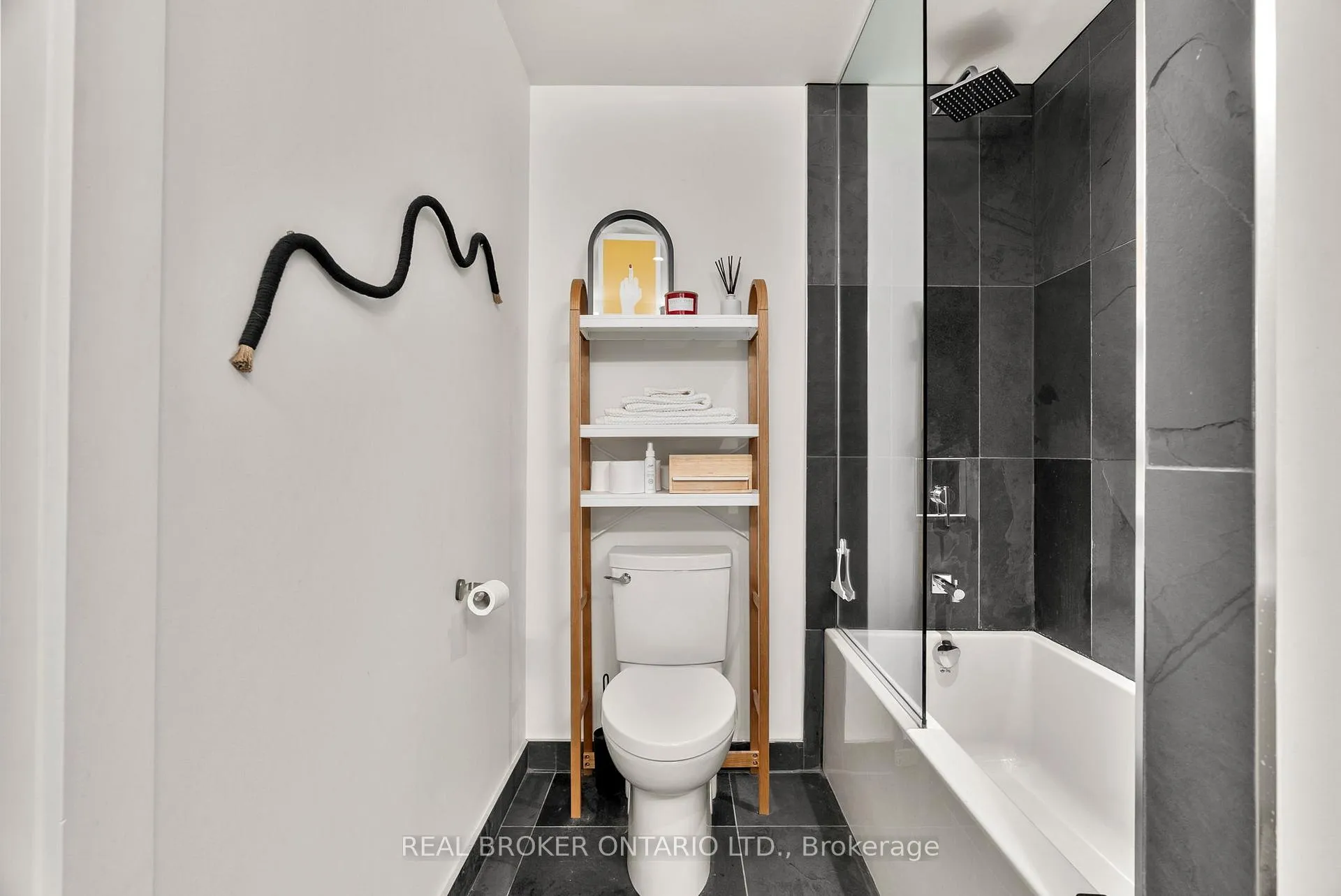 Photo 30 of Unit 307, 135 Barrette Street, Ottawa, Vanier — HOMEH