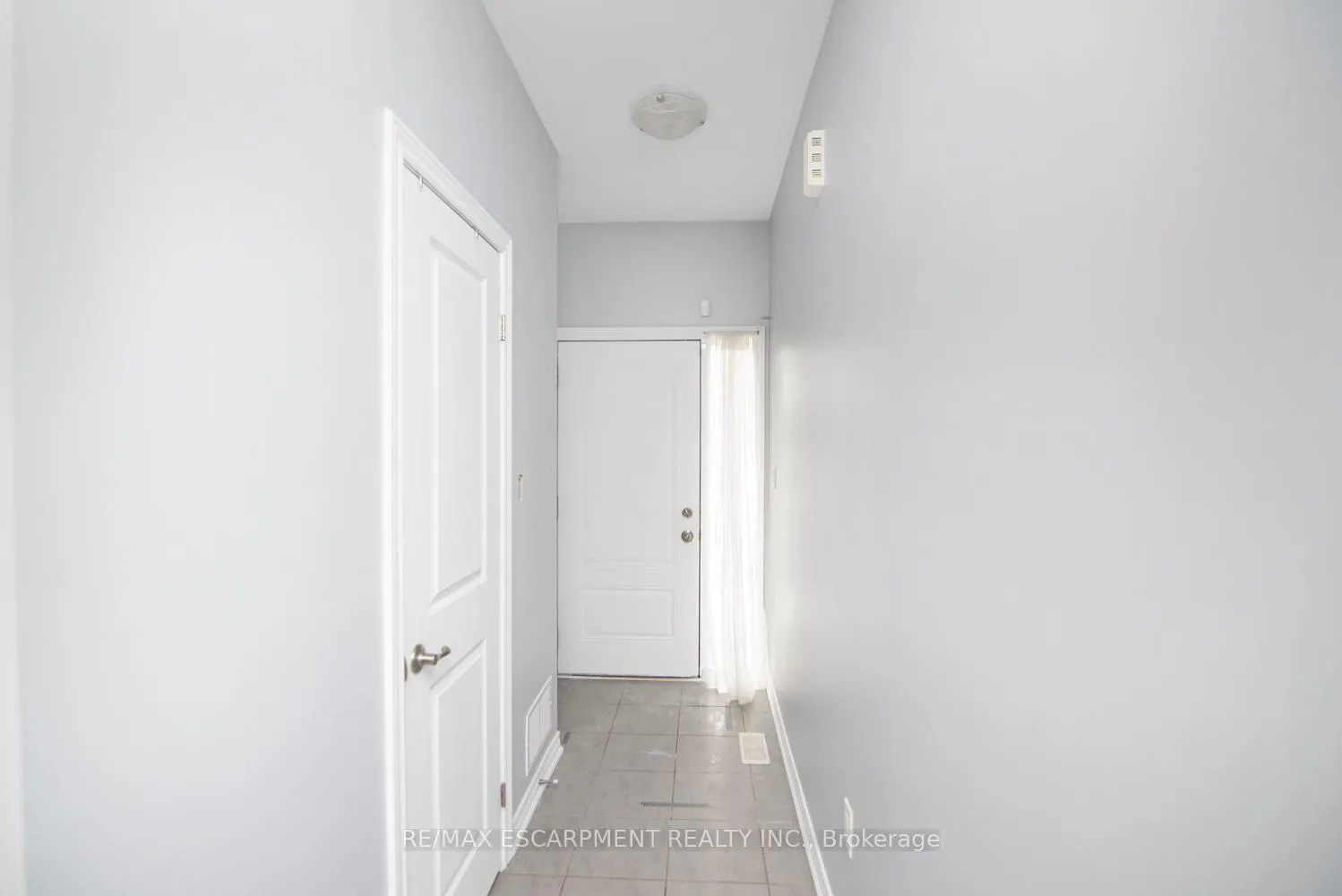 Photo 3 of Unit 10, 377 Glancaster Road, Hamilton, Rural Glanbrook — HOMEH